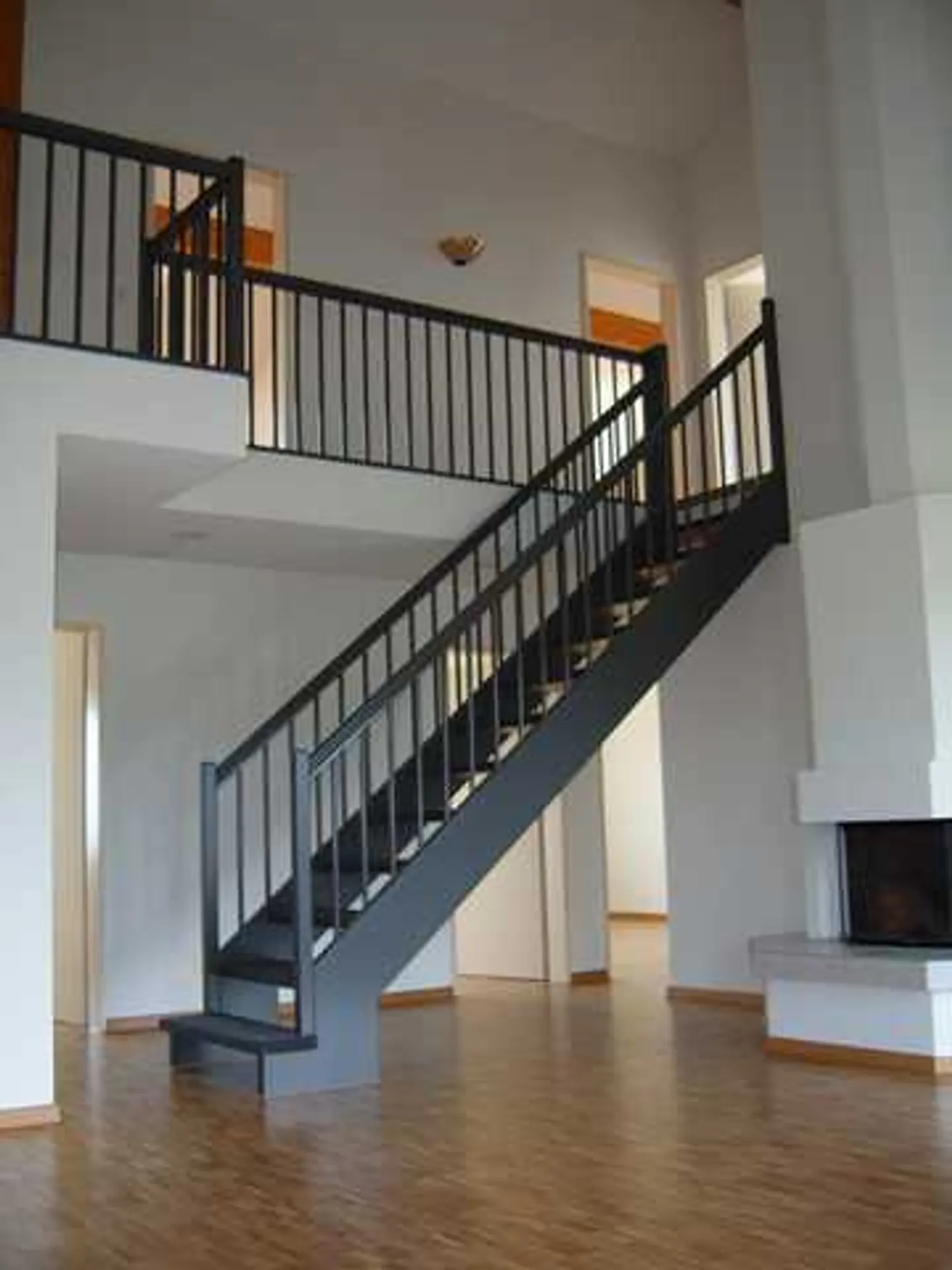 Helle 6.5-Zimmer Maisonette - Foto 4 von 13