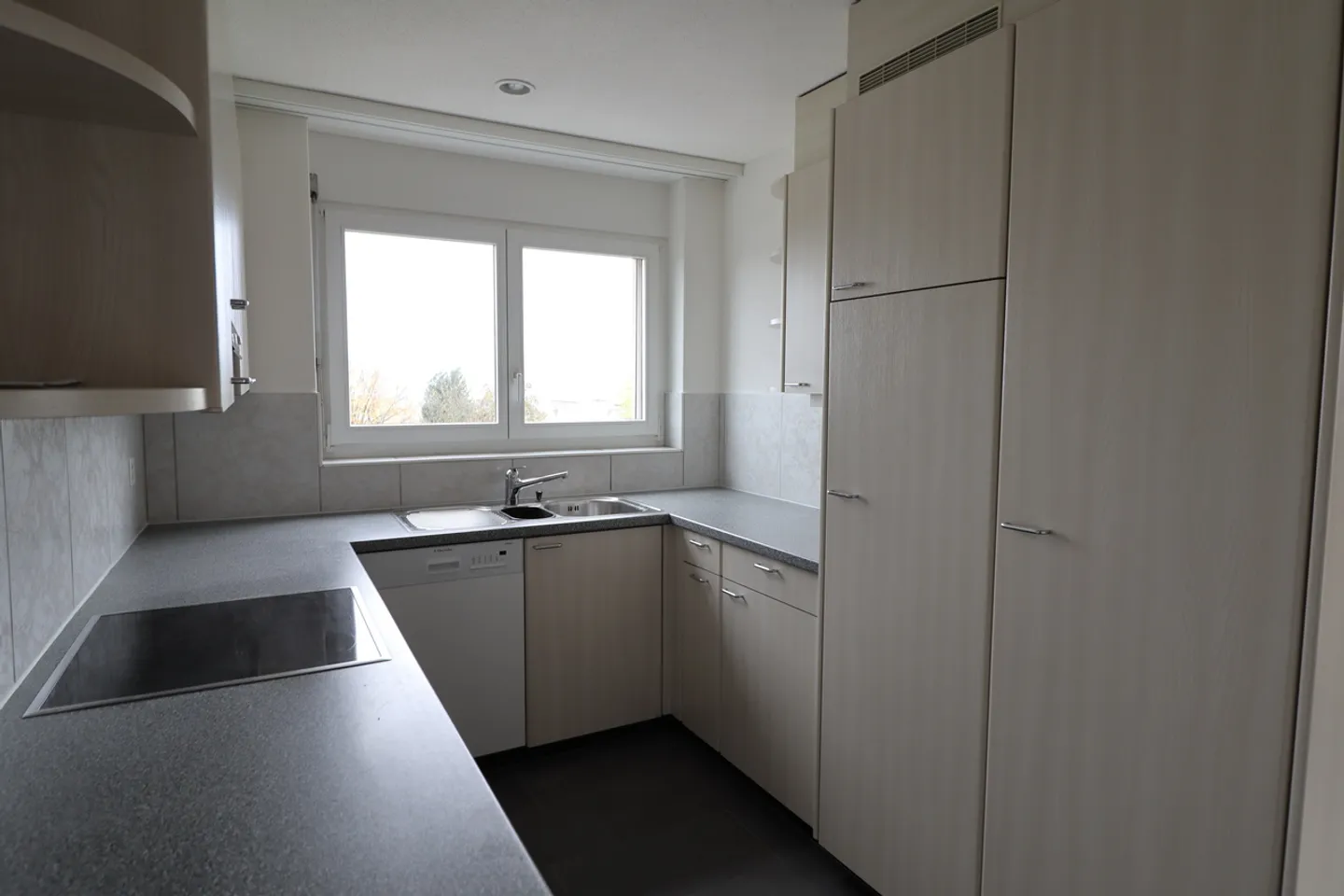 Helle 6.5-Zimmer Maisonette - Foto 9 von 13