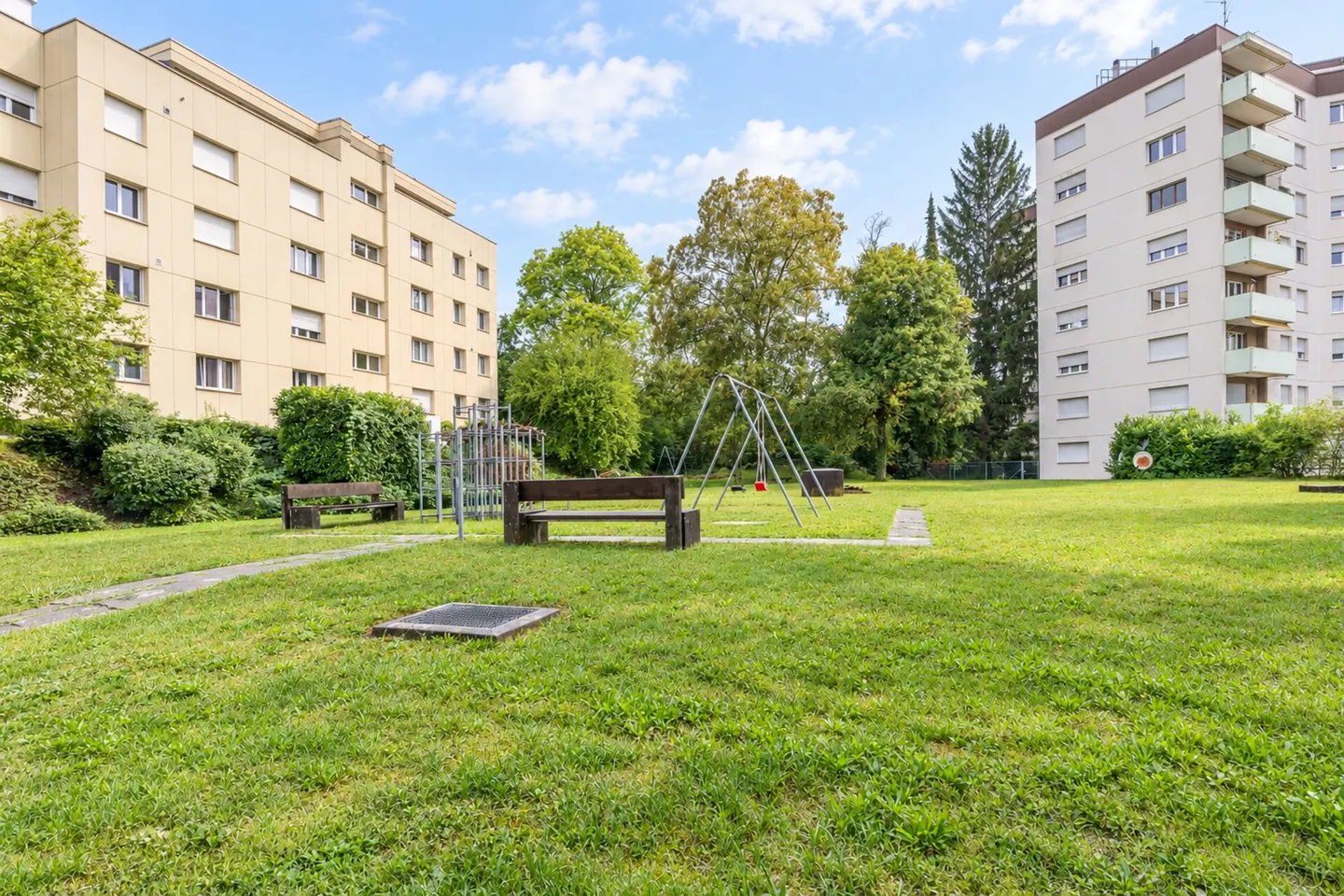 Appartement Charmant avec Vue sur le Lac - Photo 25 sur 30