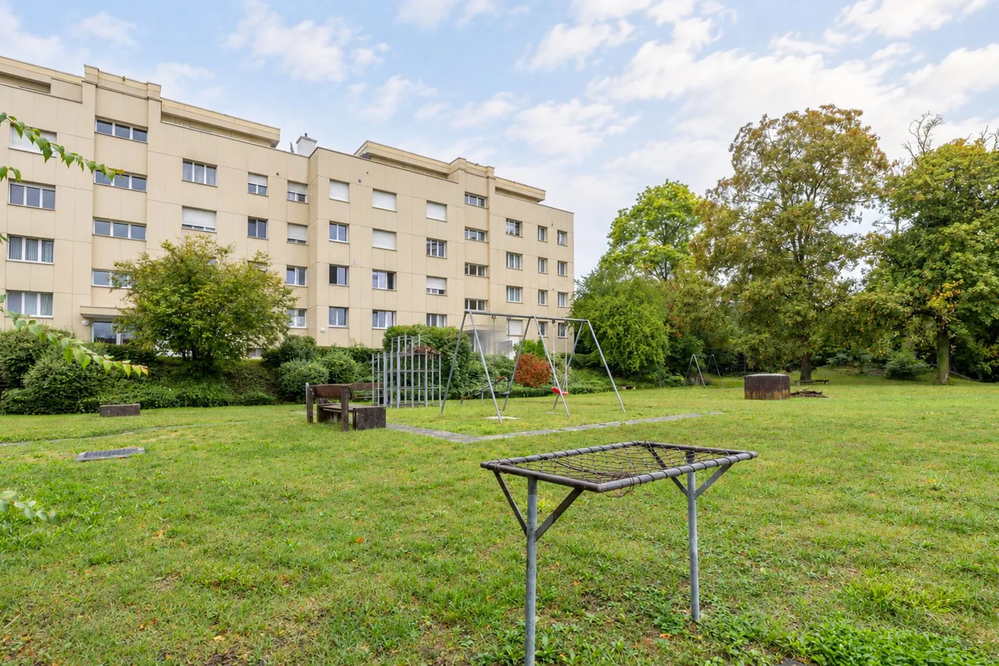 Appartement Charmant avec Vue sur le Lac - Photo 27 sur 30