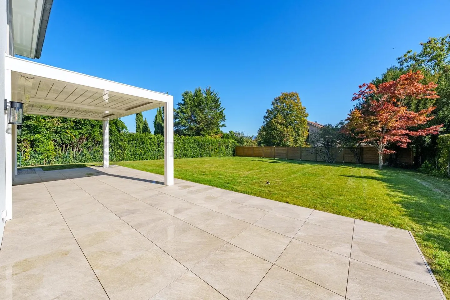 Charmante Villa mit Seeblick - Foto 6 von 10