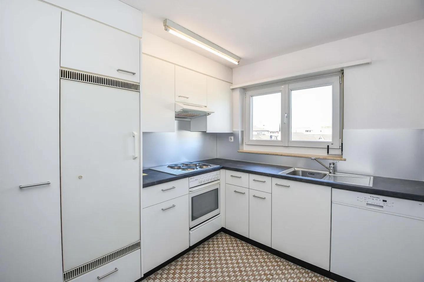 Grand et confortable appartement avec cheminée - Photo 1 sur 11