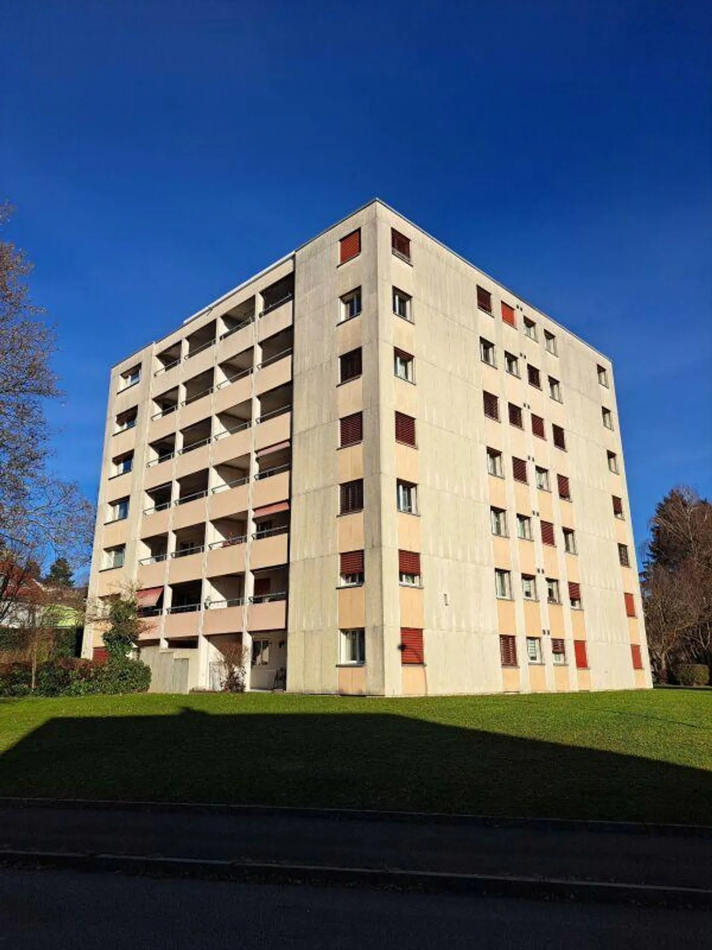 Appartement lumineux et moderne avec balcon spacieux et vue panoramique - Photo 6 sur 6