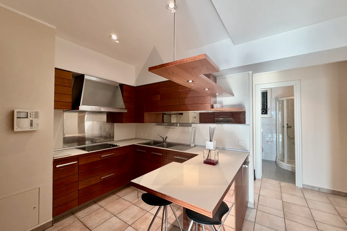 APPARTAMENTO CON GIARDINO IN CONTESTO VERDE - Foto 5 di 16