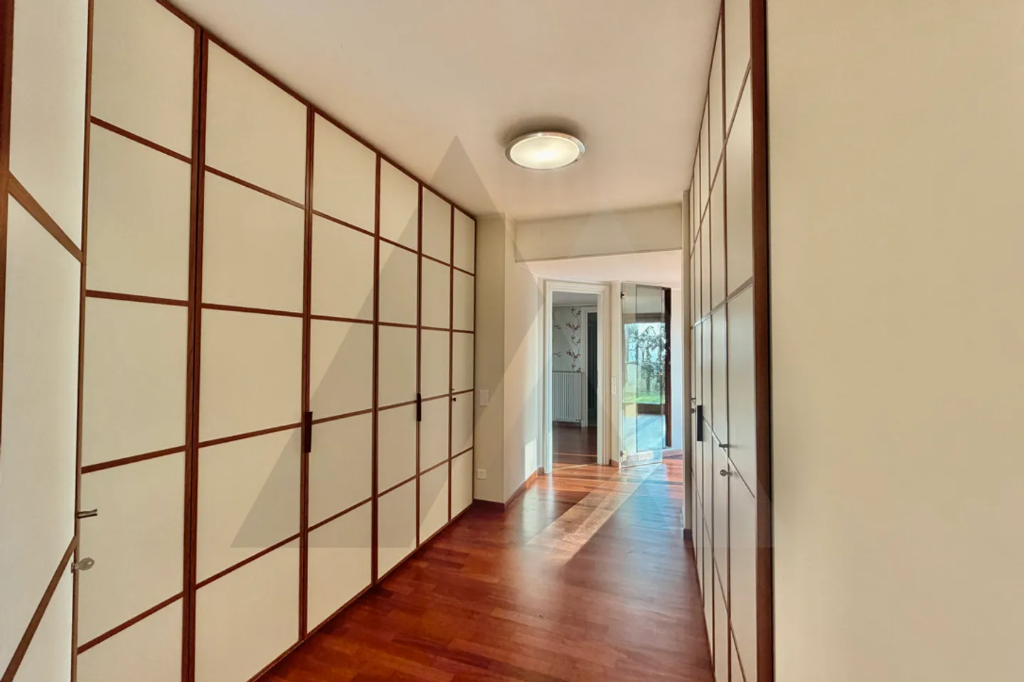 APPARTAMENTO CON GIARDINO IN CONTESTO VERDE - Foto 7 di 16