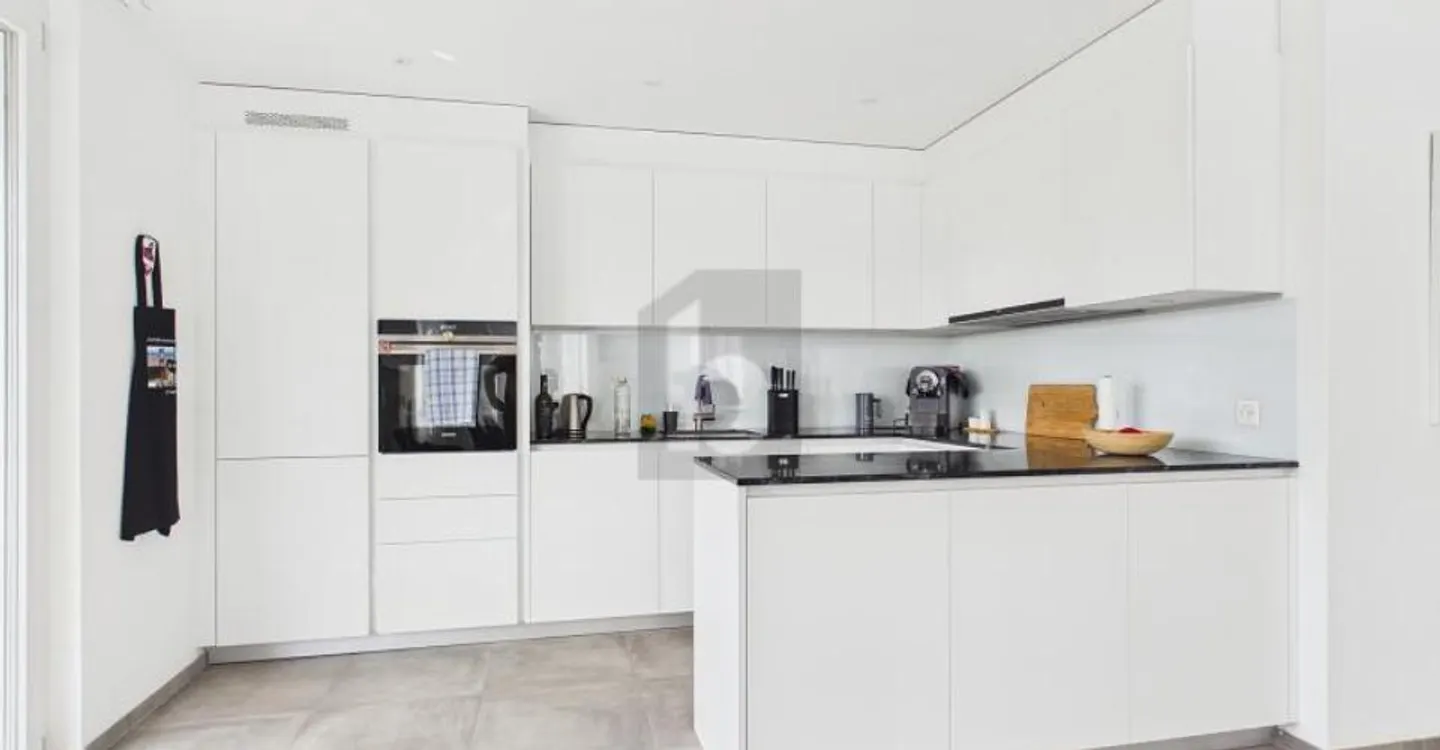 Modernes Apartment mit Balkon - Foto 2 von 6