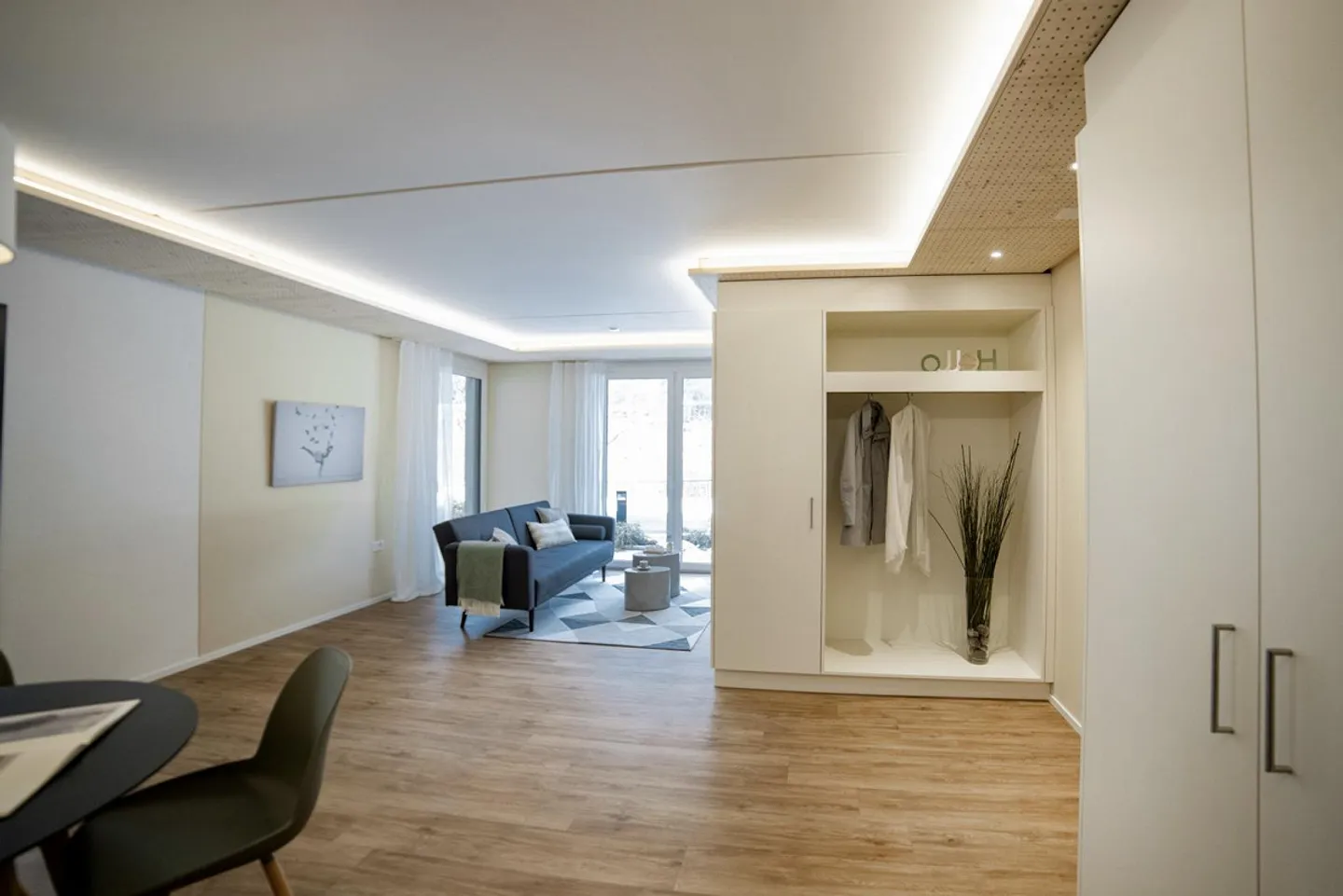 Modern 2½ Room Apartment - Photo 2 of 7