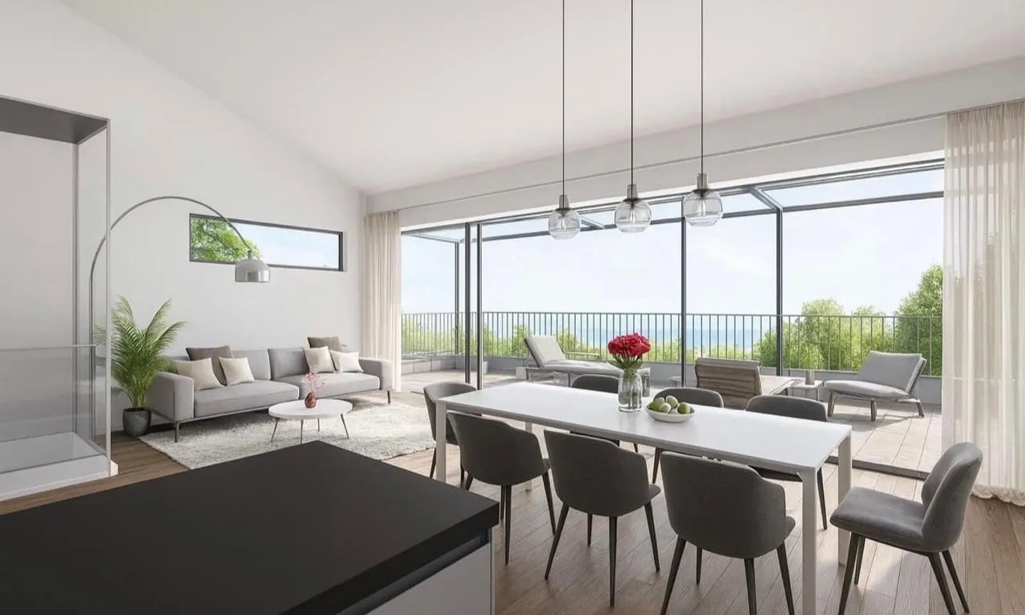 Modern Terraced House with Lift - Photo 2 of 5