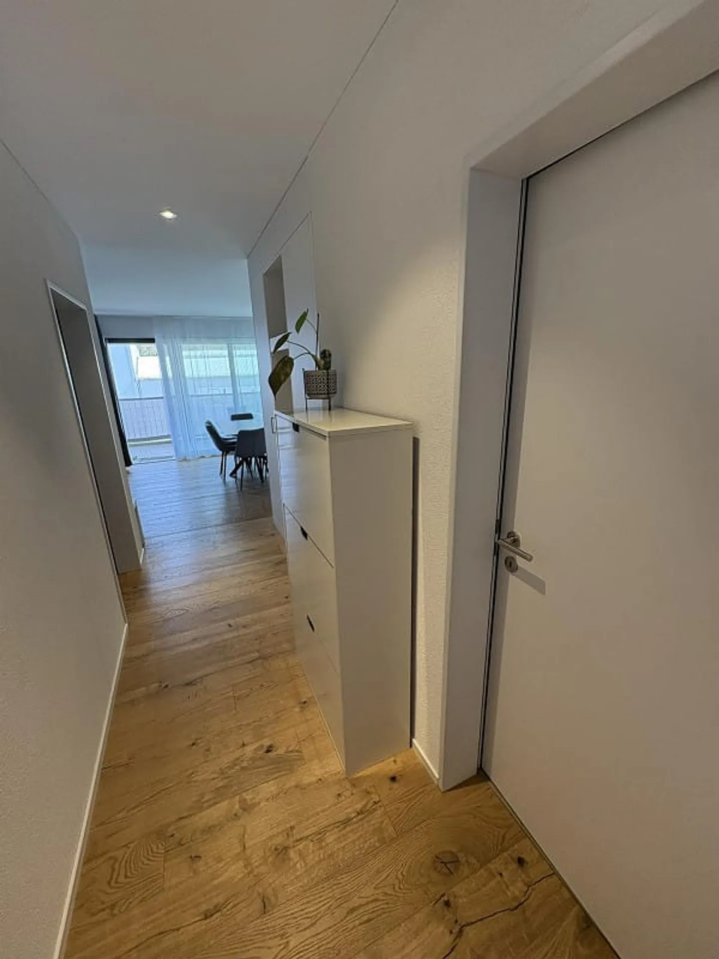 Moderne Gartenwohnung mit Terrasse - Foto 10 von 11