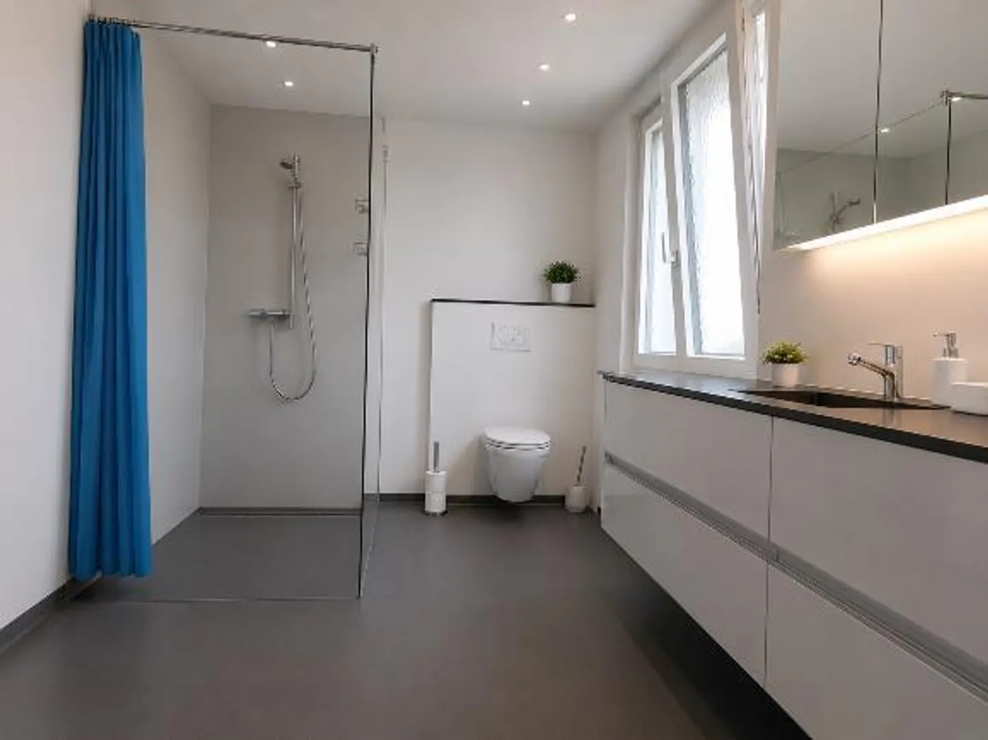 Maisonette di 6 stanze con grande balcone - Foto 2 di 11