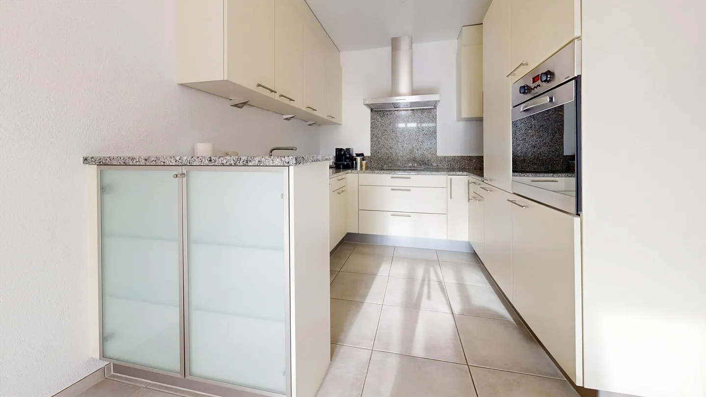 Spacious and well-kept 3 1/2 maisonette apartment - Photo 4 of 13