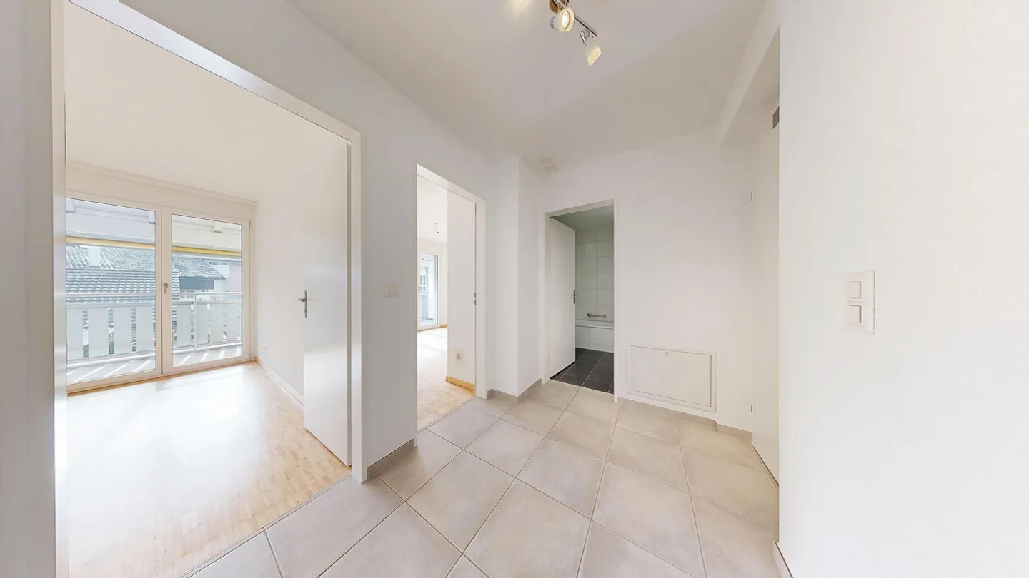 Spacious and well-kept 3 1/2 maisonette apartment - Photo 8 of 13