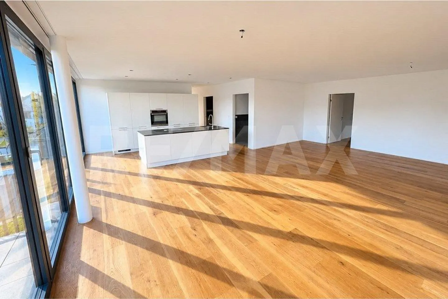Condominio moderno di 3,5 stanze in una zona residenziale tranquilla - Foto 3 di 12