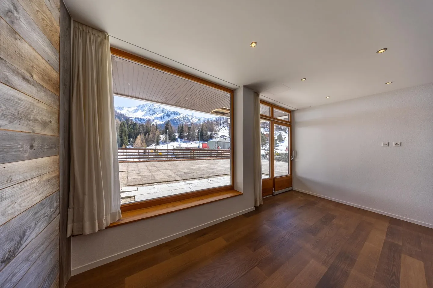 Magnificent renovated apartment with large ski terraces IN/OUT - Photo 9 of 13