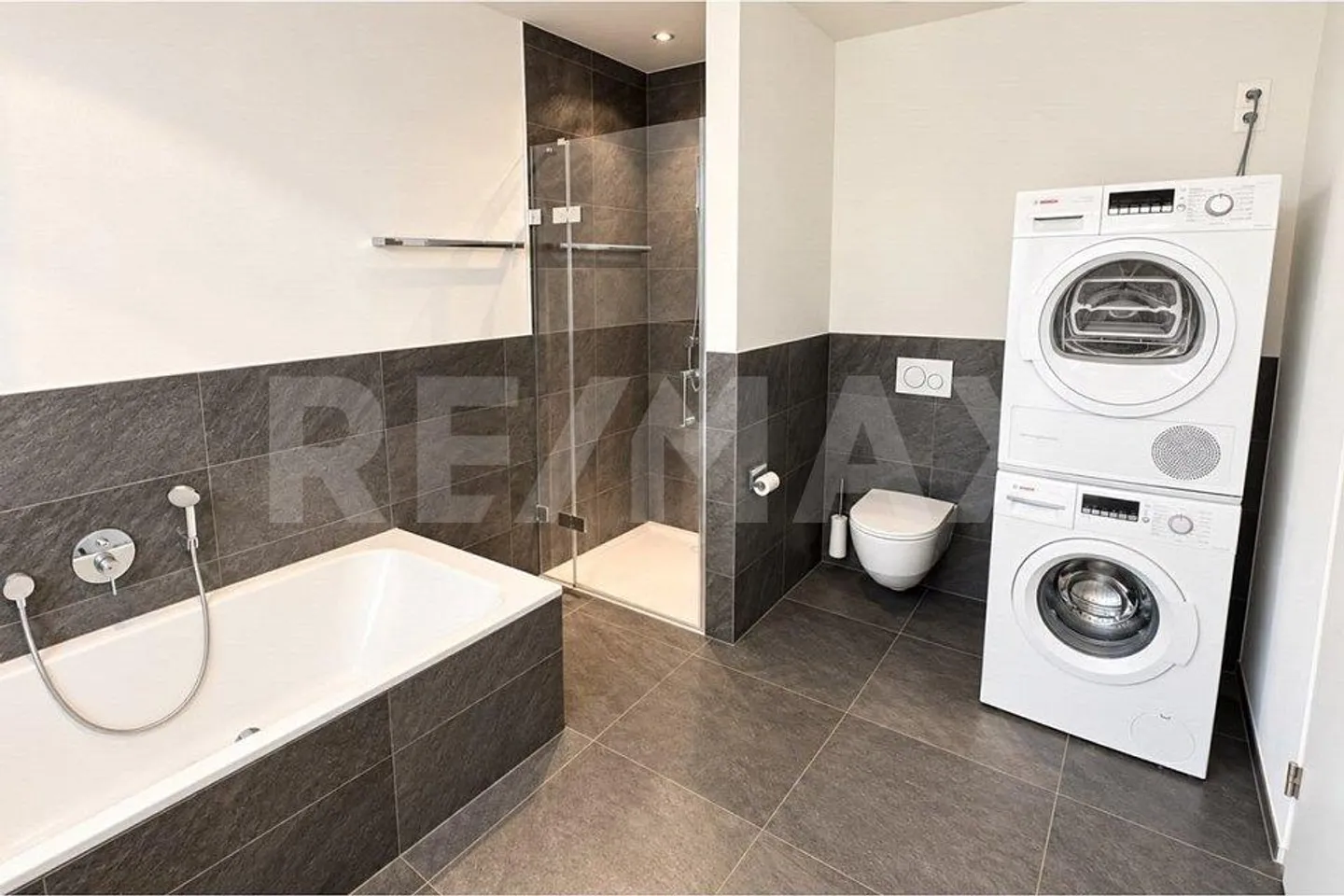 Condominio moderno di 3,5 stanze in una zona residenziale tranquilla - Foto 10 di 12