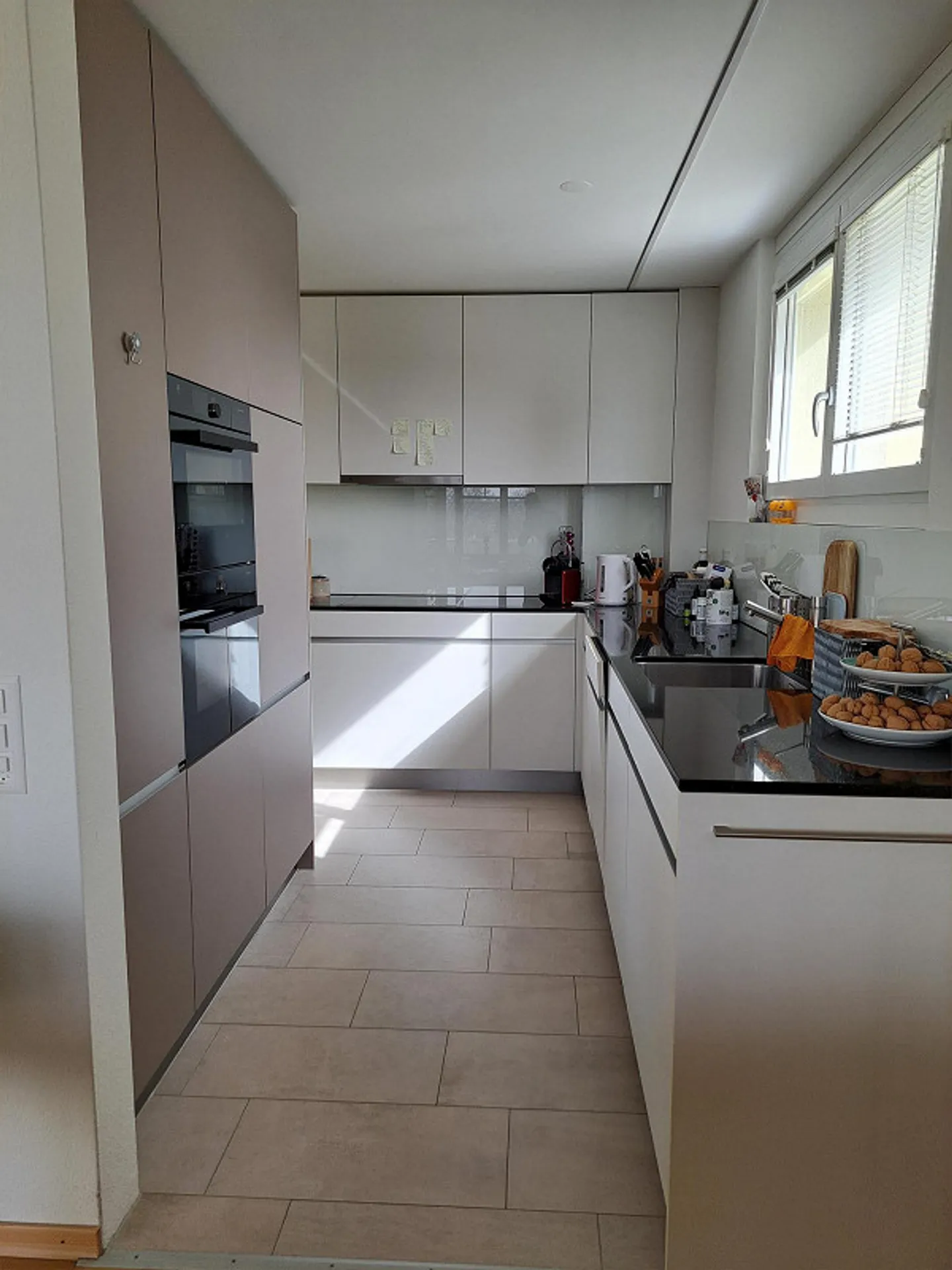 Appartement lumineux de 3,5 pièces à louer au 2ème étage - Photo 2 sur 7