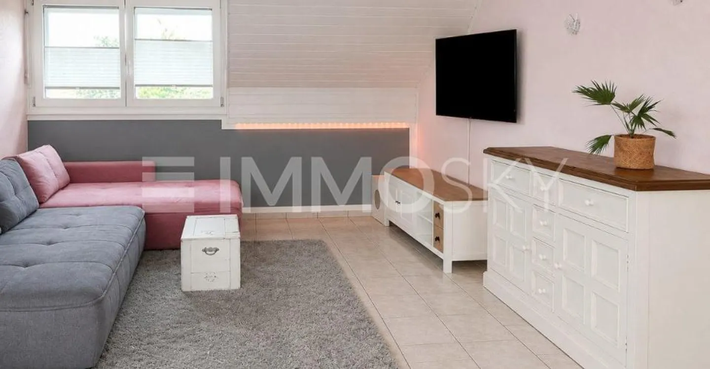 Modern Maisonette with Plenty of Space and Comfort - Photo 1 of 5