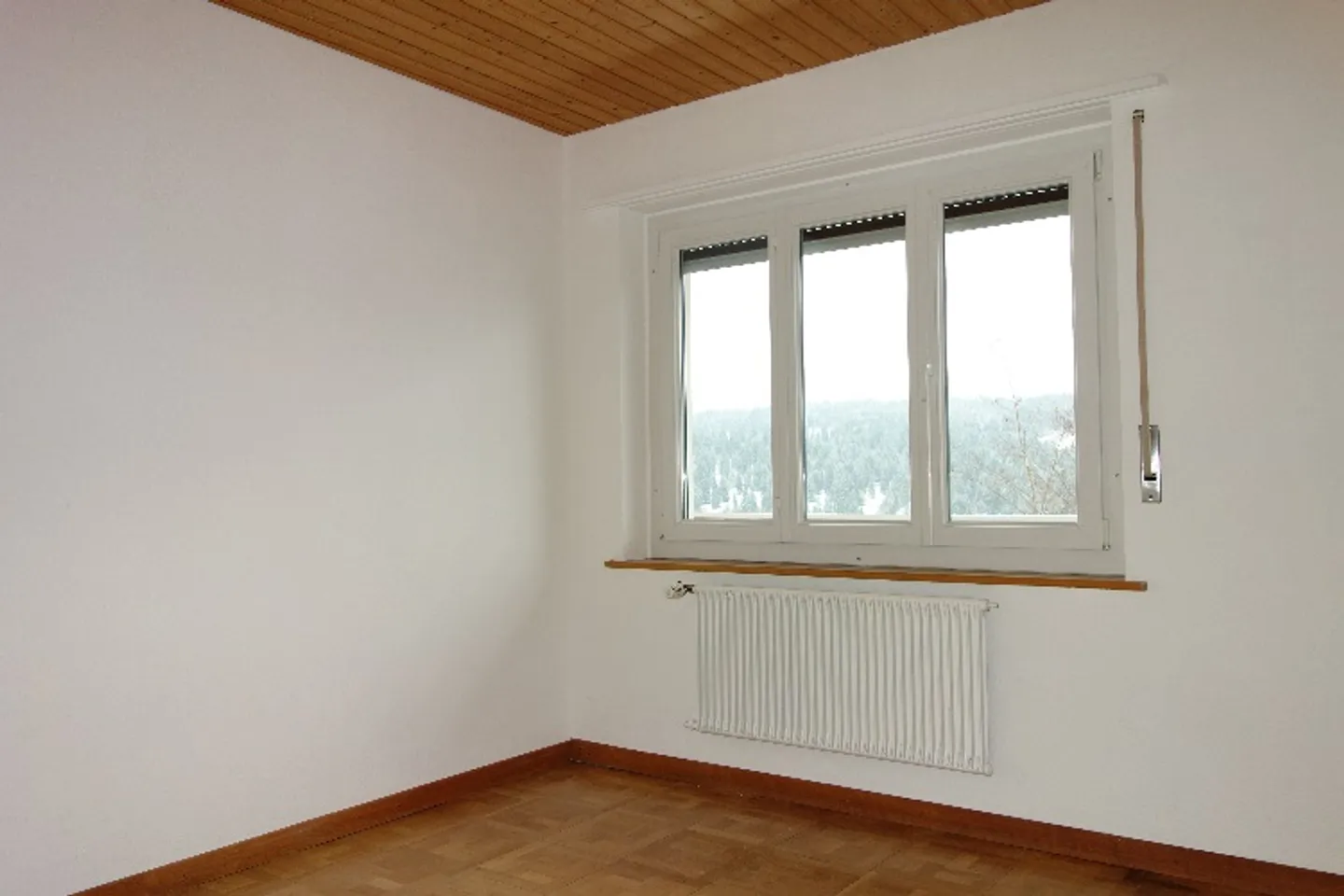 Tramelan - Appartement en duplex avec 5 pièces - Photo 2 sur 10