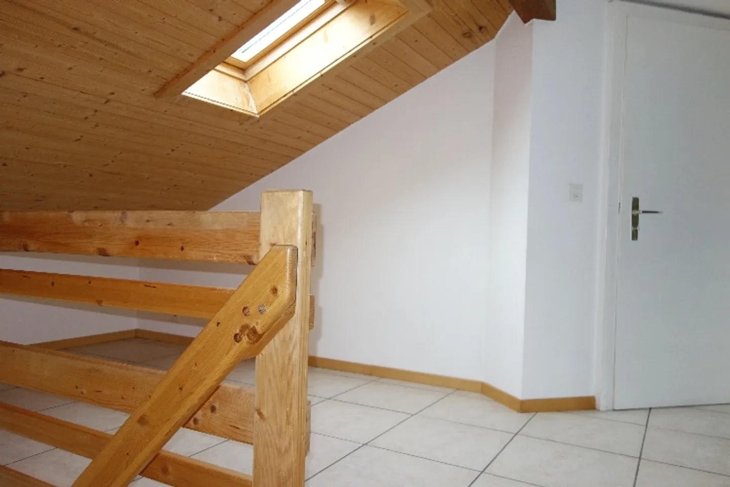 Tramelan - Appartement en duplex avec 5 pièces - Photo 9 sur 10