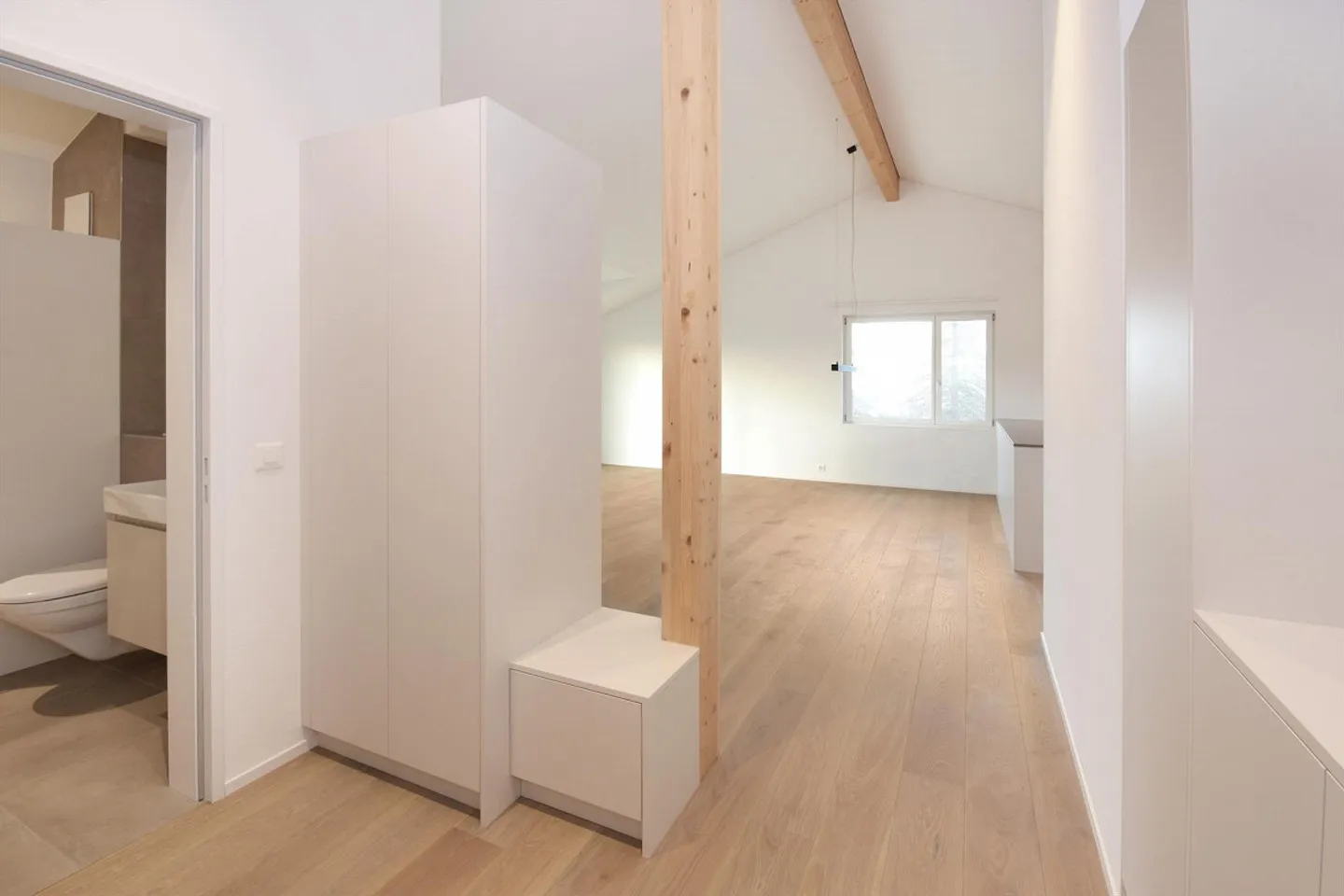 Moderno appartamento attico di 3,5 stanze - Foto 4 di 9