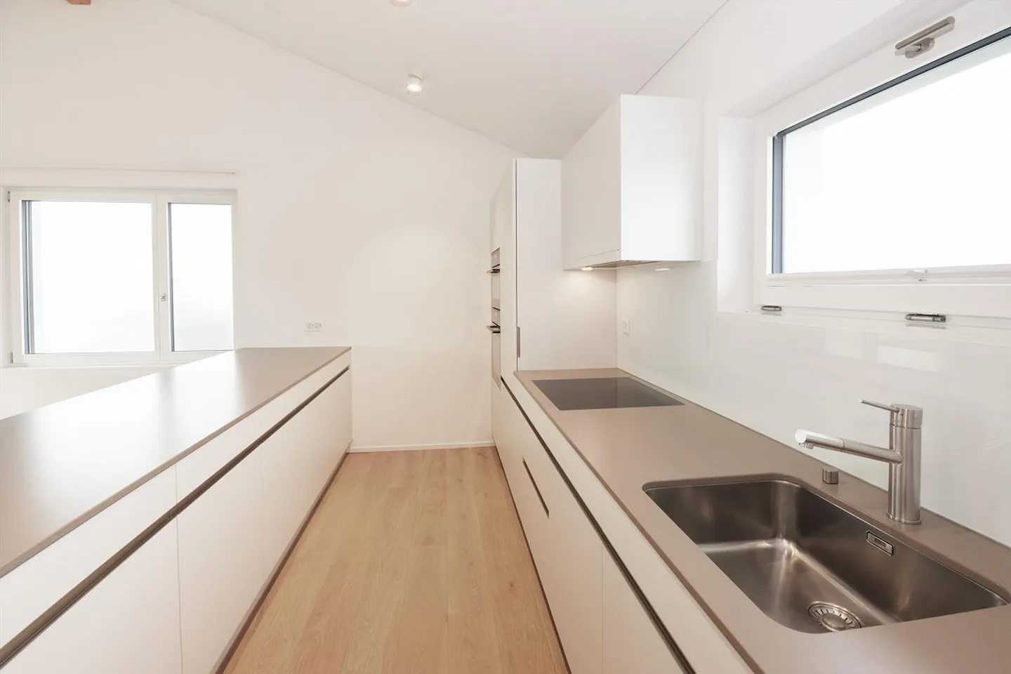 Moderno appartamento attico di 3,5 stanze - Foto 7 di 9