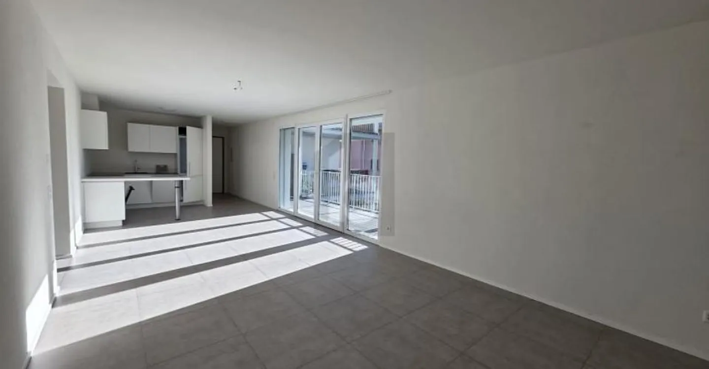 MODERNE, SPACIEUX ET ENSOLEILLÉ - Photo 5 of 6