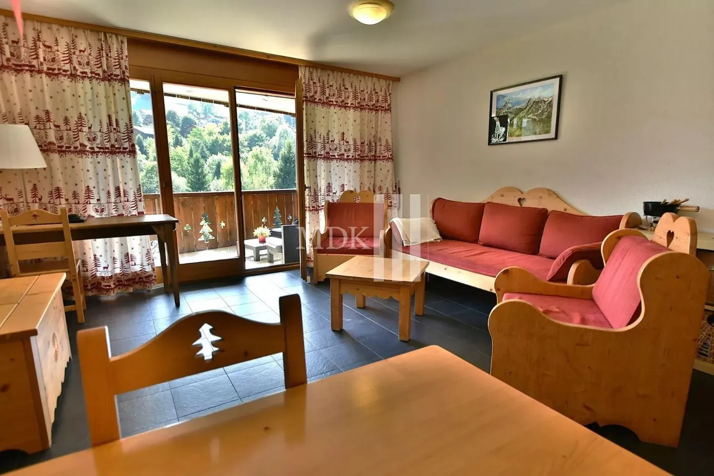 3.5 Room Apartment - Photo 1 of 12