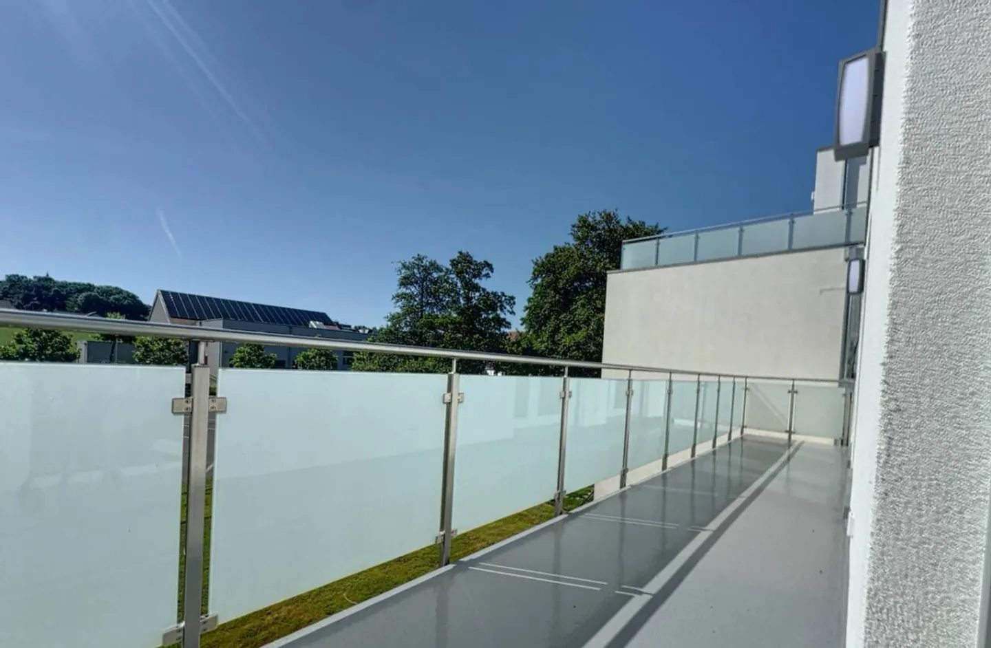 4.5-room villa with terrace and garden - Photo 9 of 13
