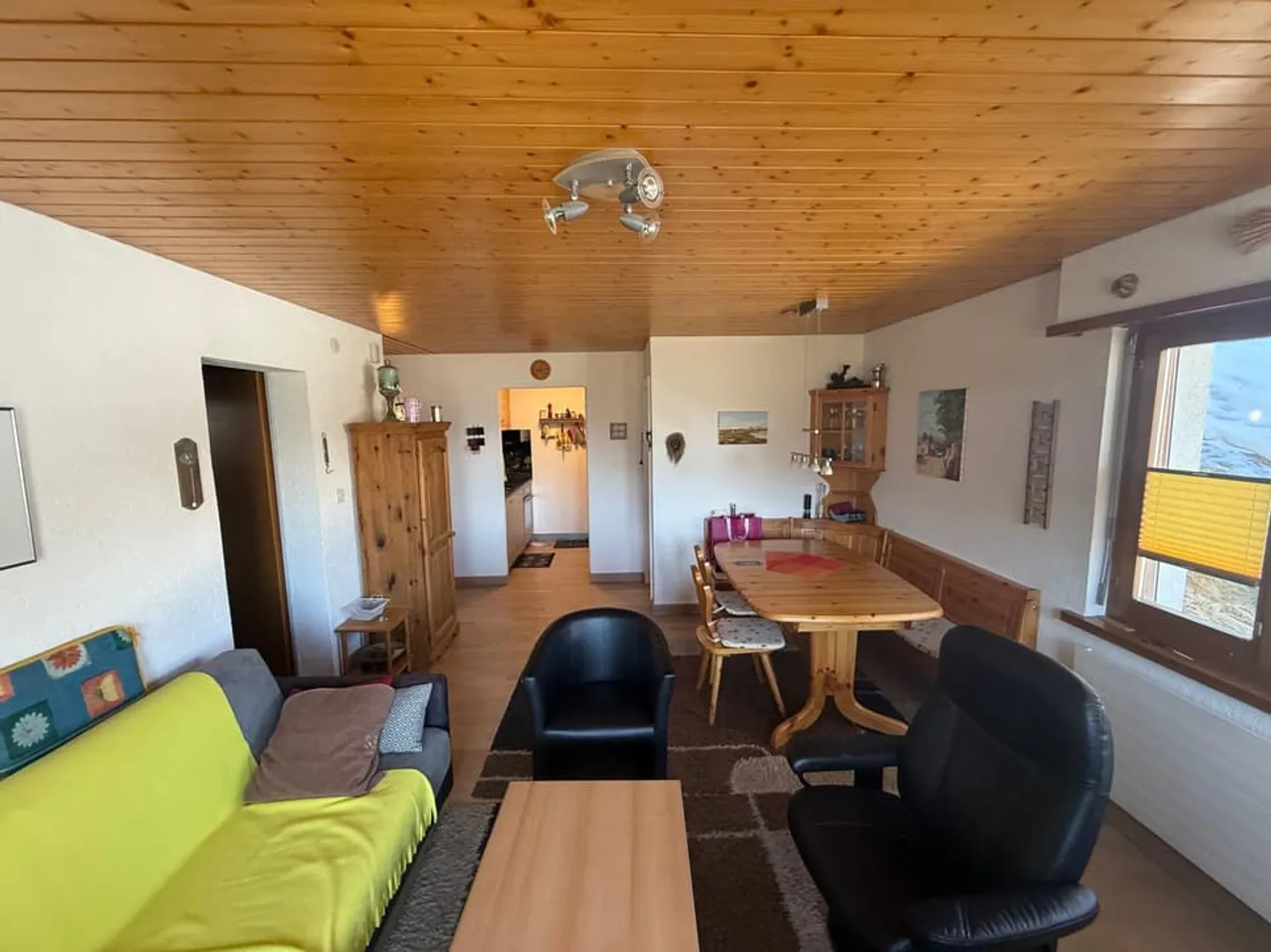 Charming 3.5 Room Apartment - Photo 1 of 13