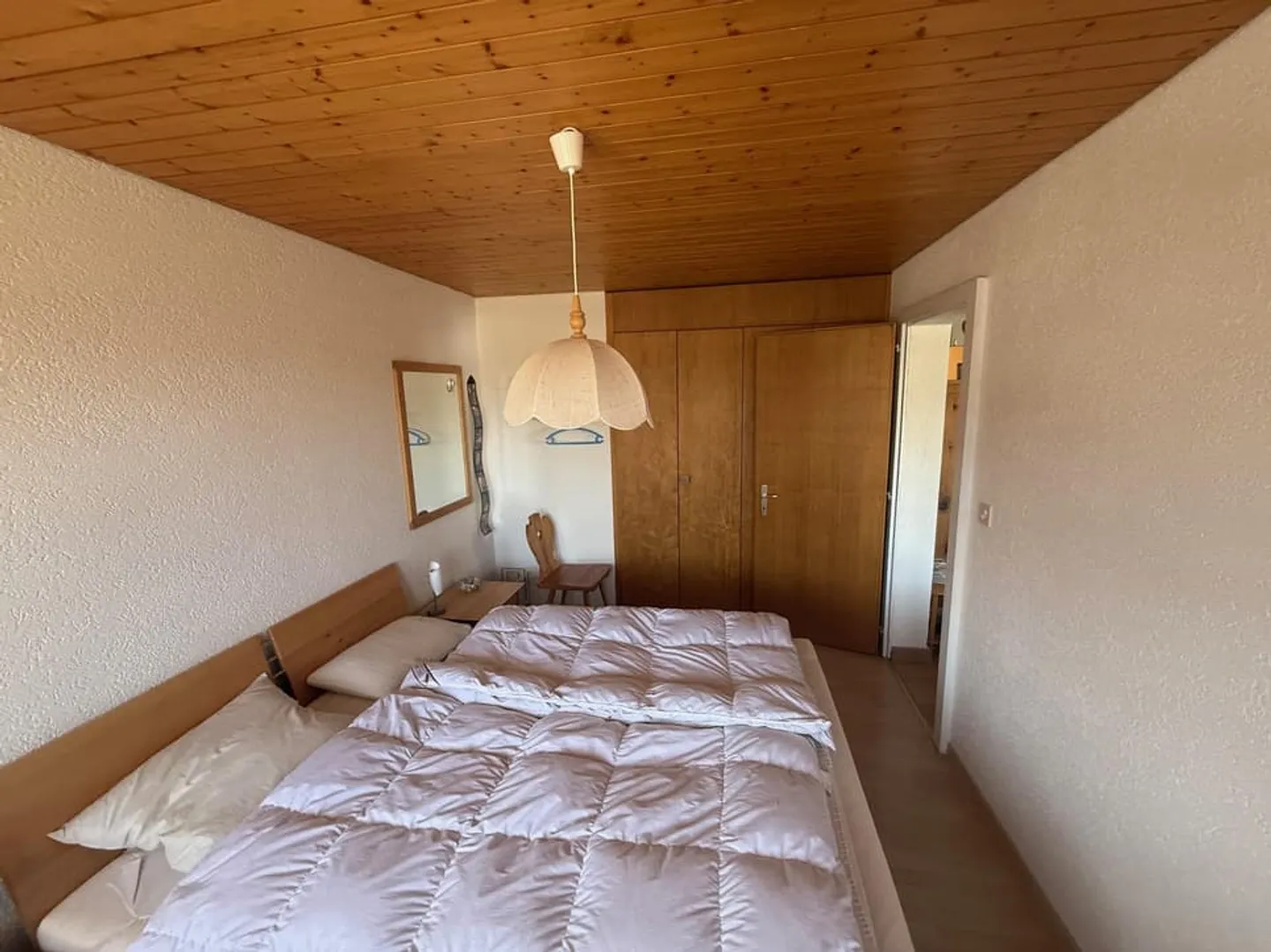 Charming 3.5 Room Apartment - Photo 5 of 13