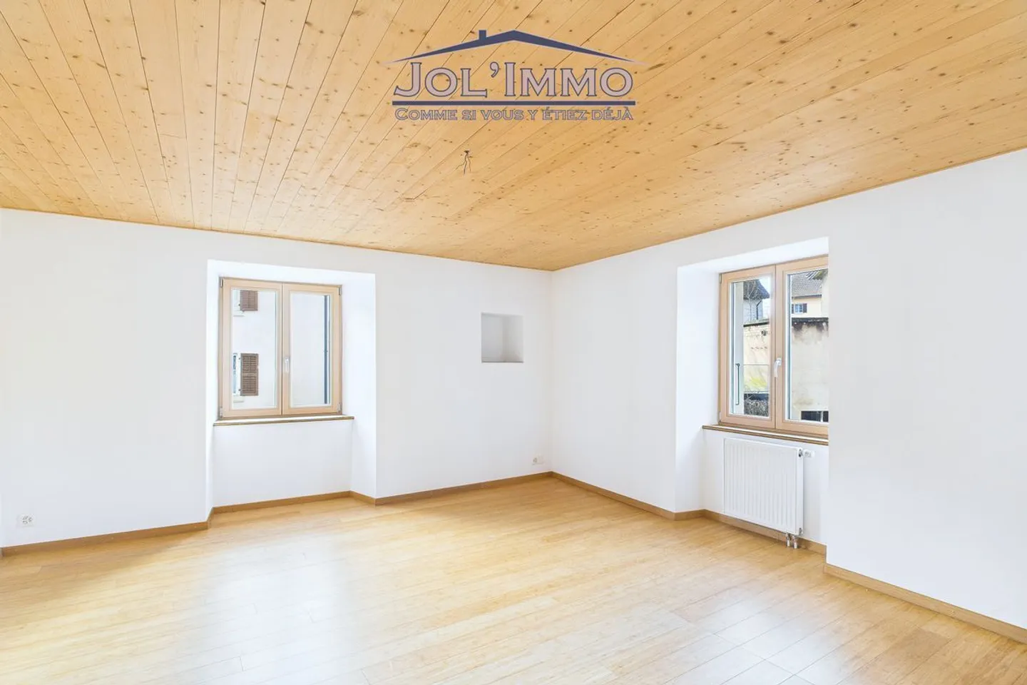 Kleines renoviertes Gebäude - 3 Wohnungen in Vendlincourt - Foto 3 von 13