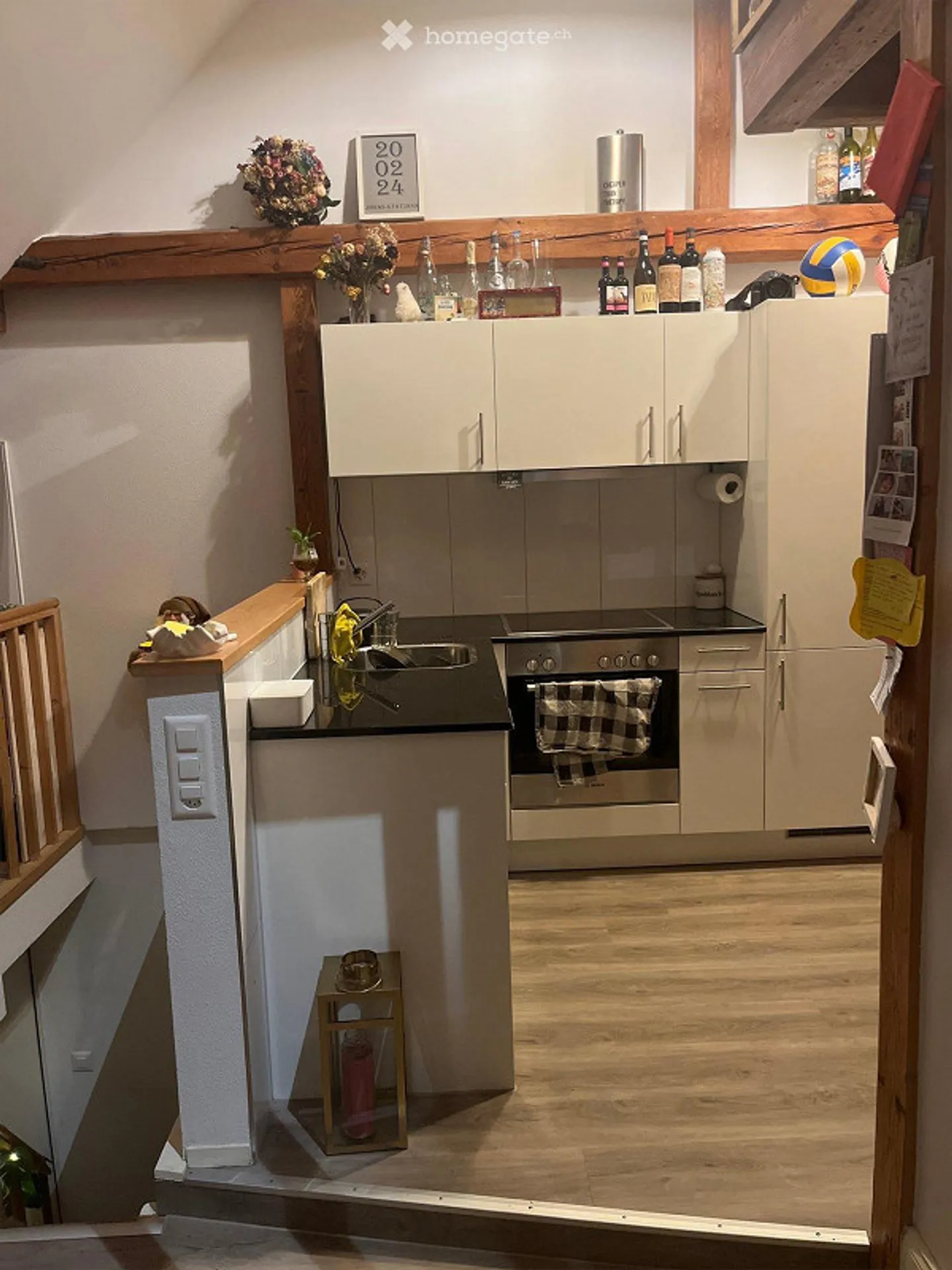 Moderne 3.5-Zimmer-Dachwohnung in Arbon mit Kamin und Balkon - Foto 3 von 7