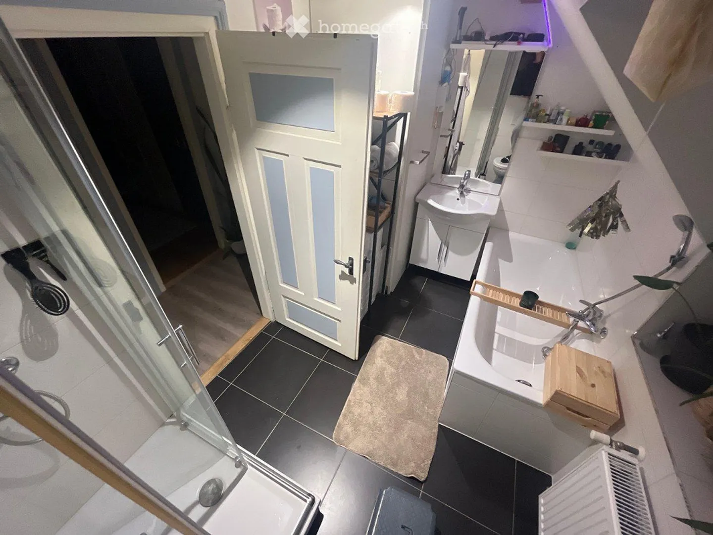 Moderne 3.5-Zimmer-Dachwohnung in Arbon mit Kamin und Balkon - Foto 4 von 7