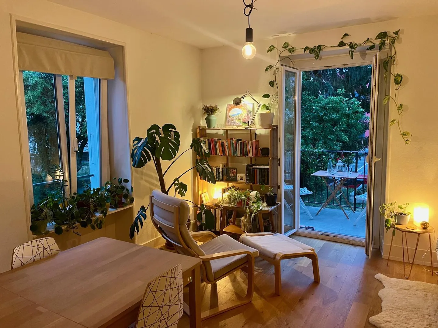 Appartamento affascinante con 3 stanze, balcone e accesso al giardino. - Foto 3 di 7