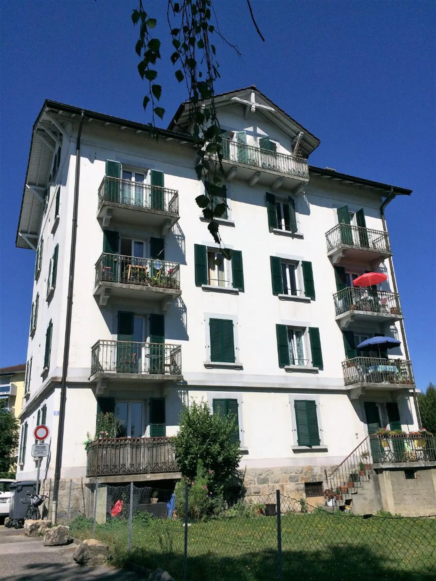 Appartamento affascinante con 3 stanze, balcone e accesso al giardino. - Foto 7 di 7