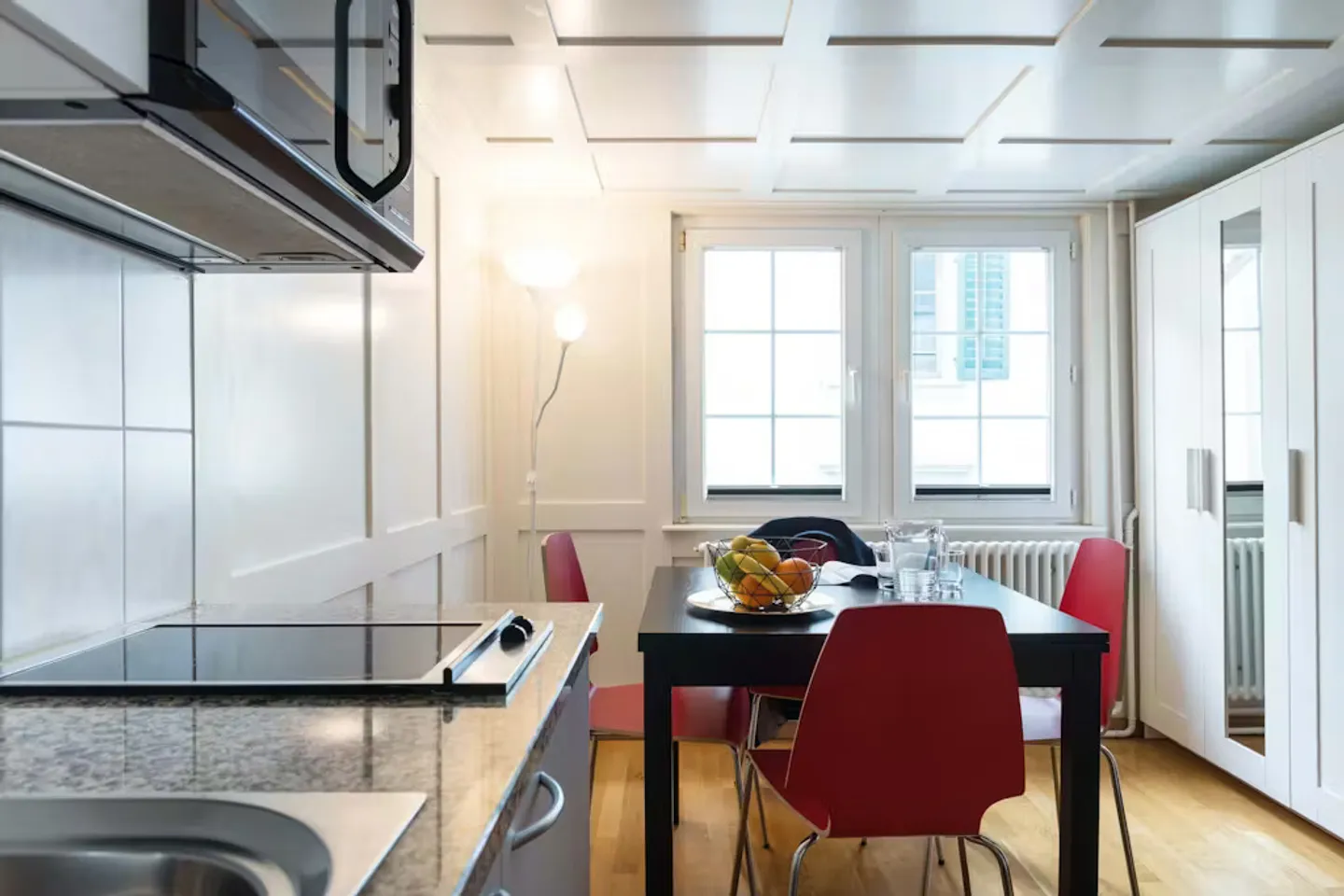 Charming Chalet in Zug - Photo 4 of 10