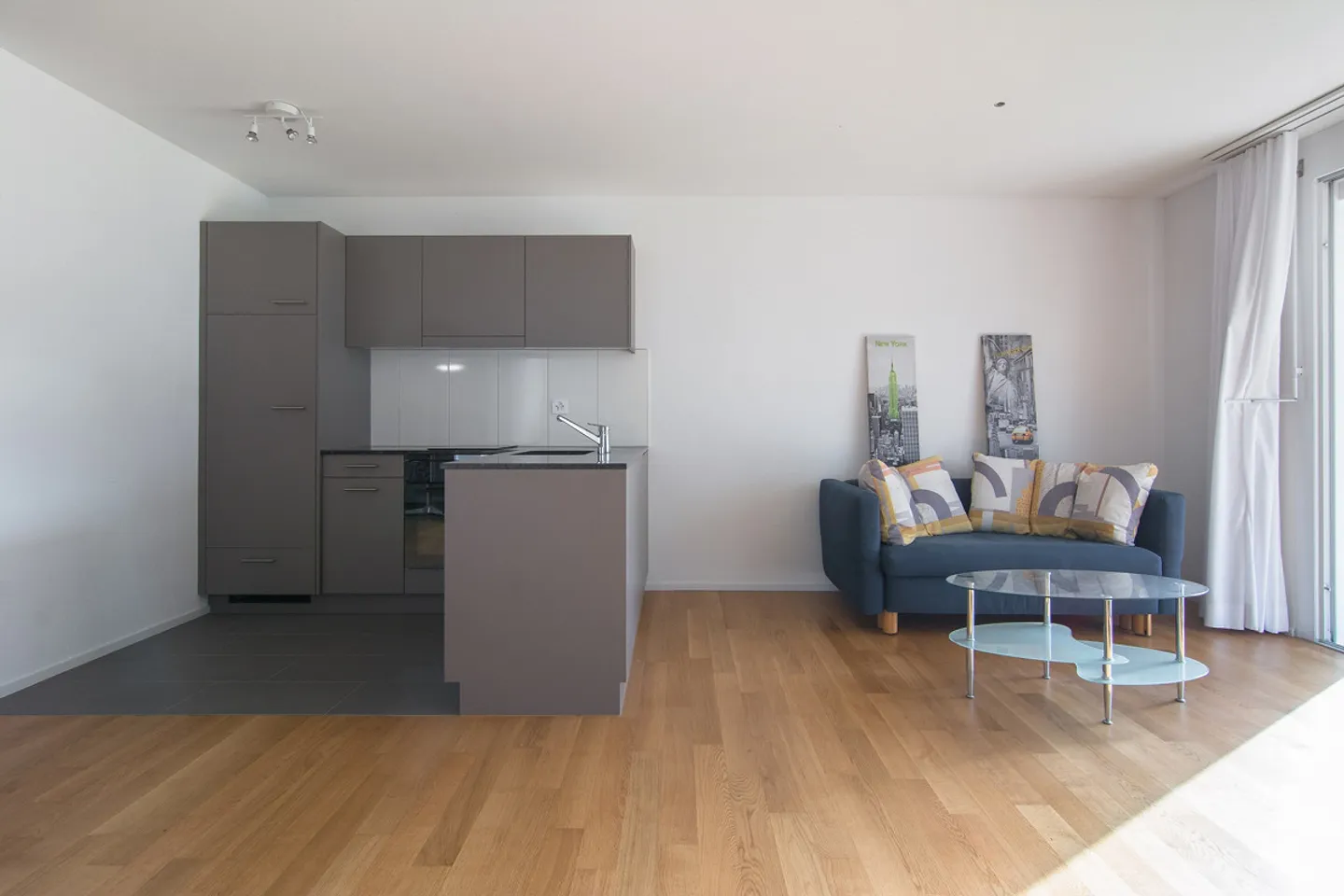 Appartement 1,5 pièces avec grand espace de vie - Photo 3 sur 8
