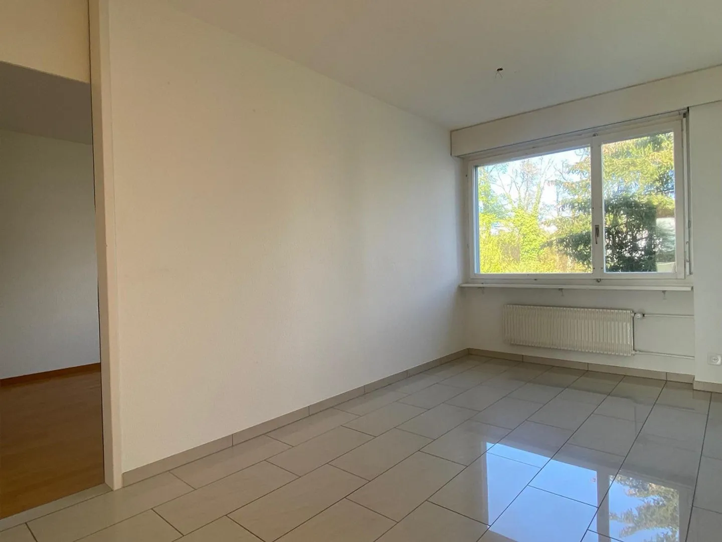 Charmante Wohnung in Muri - Foto 3 von 8