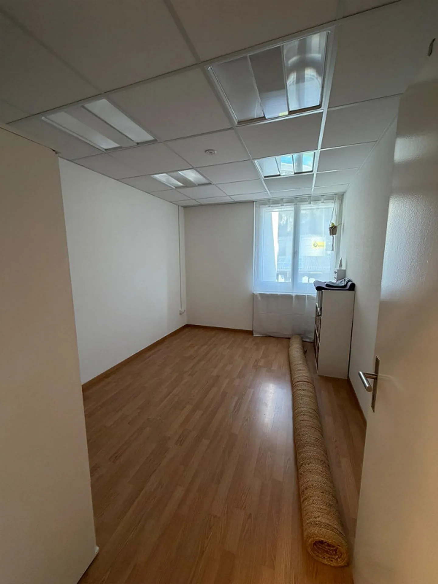 Ampio appartamento di 4,5 stanze con loggia - Foto 9 di 11