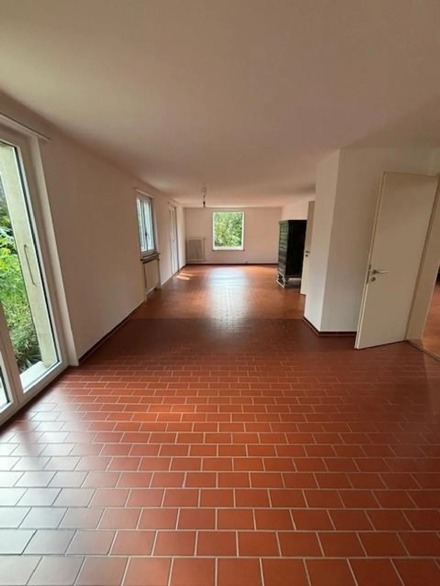 Beautiful garden apartment including garage - Photo 12 of 18