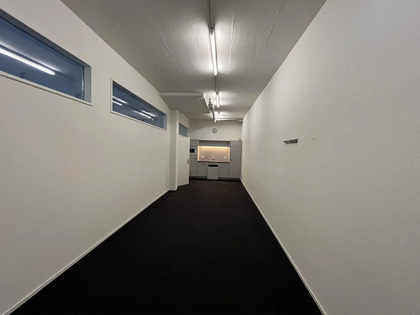 Office space for rent in a central location in Dierikon - Photo 8 of 11