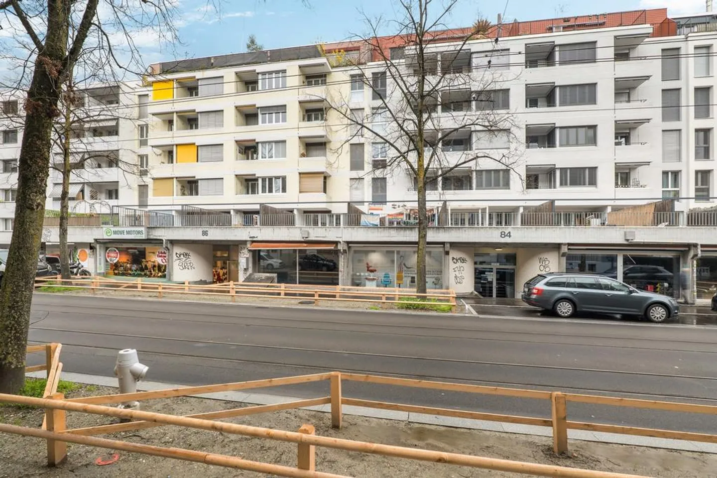 In ottima posizione: spazio commerciale/ufficio di 145,5 m2 pronto per essere occupato - Foto 1 di 11