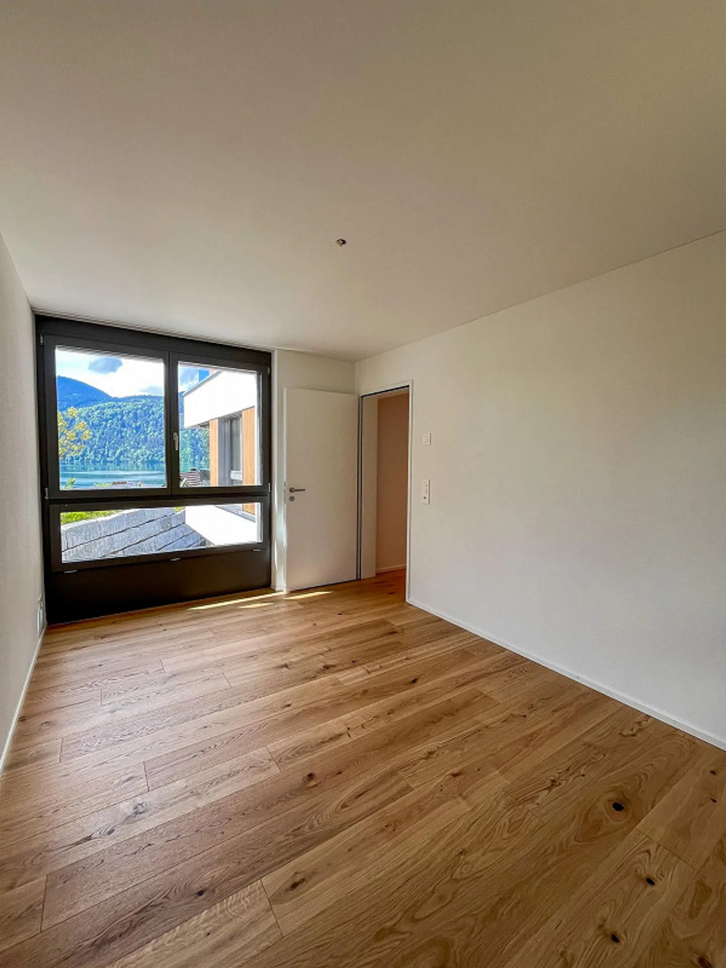 Neue 4½-Zimmer-Wohnung mit Seesicht - Foto 6 von 9