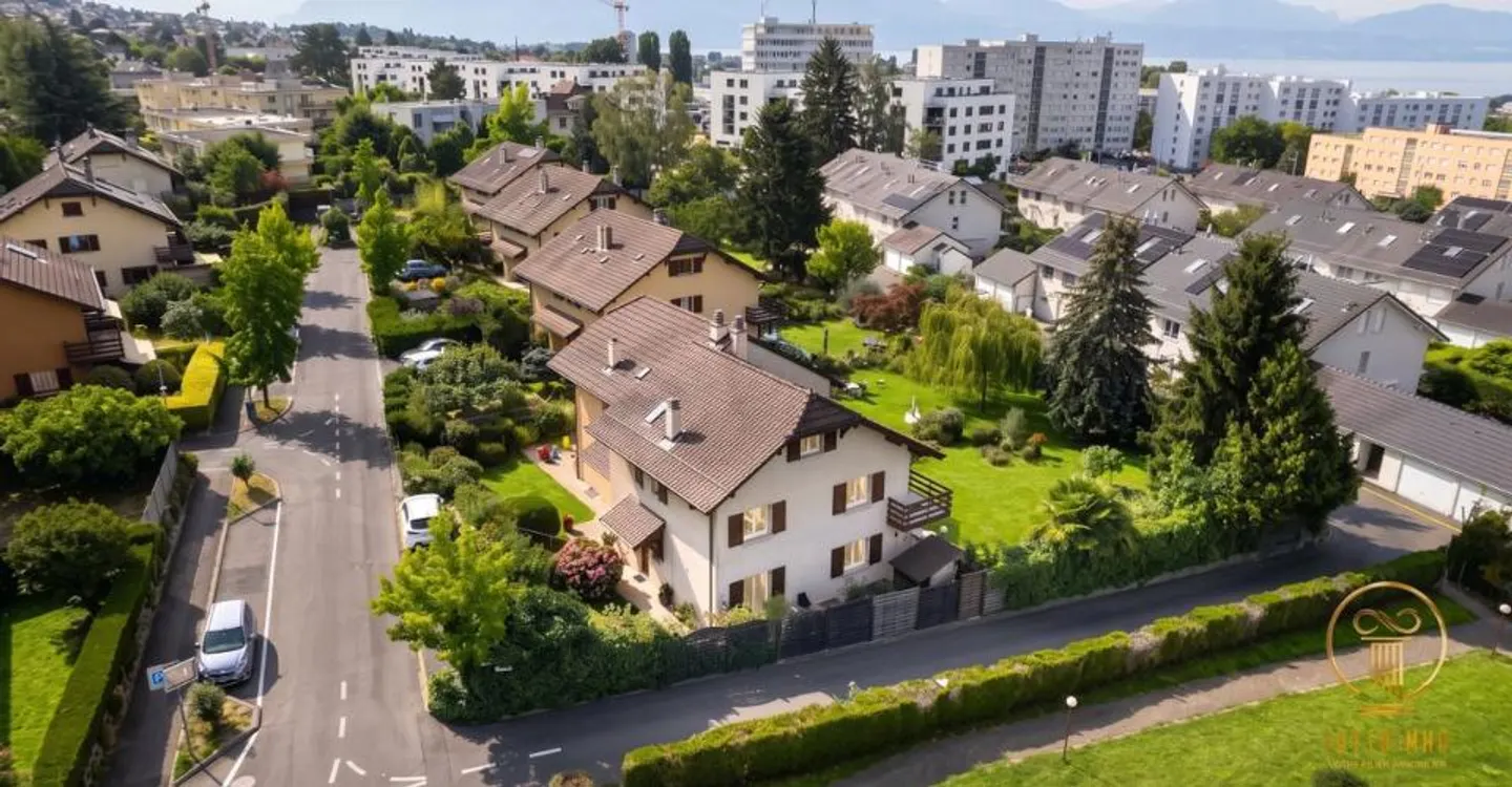 RENENS - Villa mitoyenne de 5.5 p. avec grand jardin. Pas inscrite dans une PPE. - Photo 9 of 11