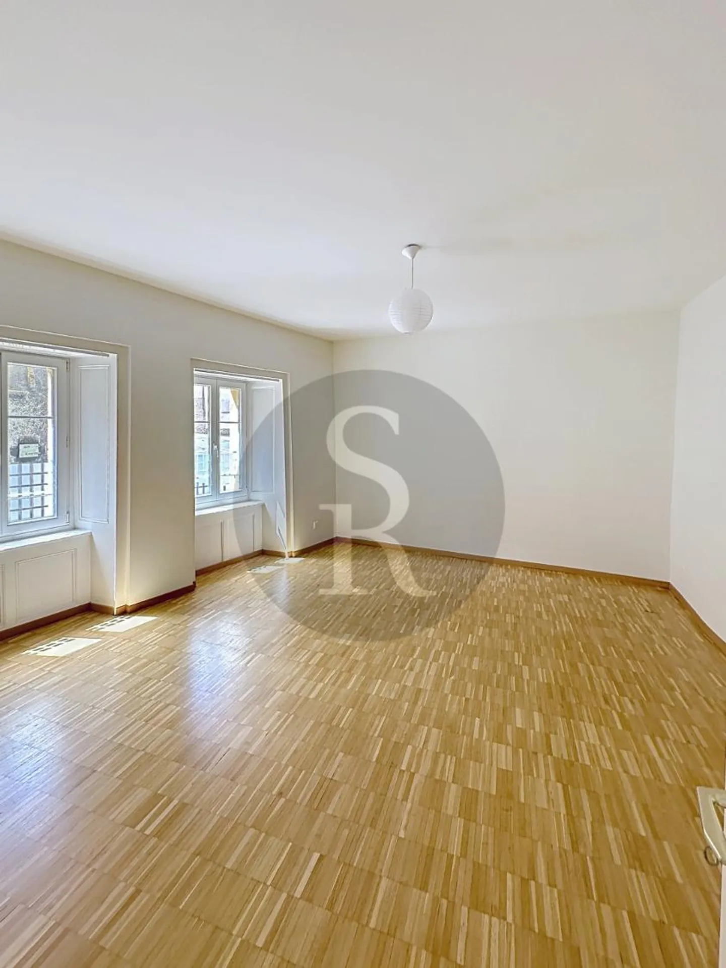 6-room apartment - Photo 5 of 11