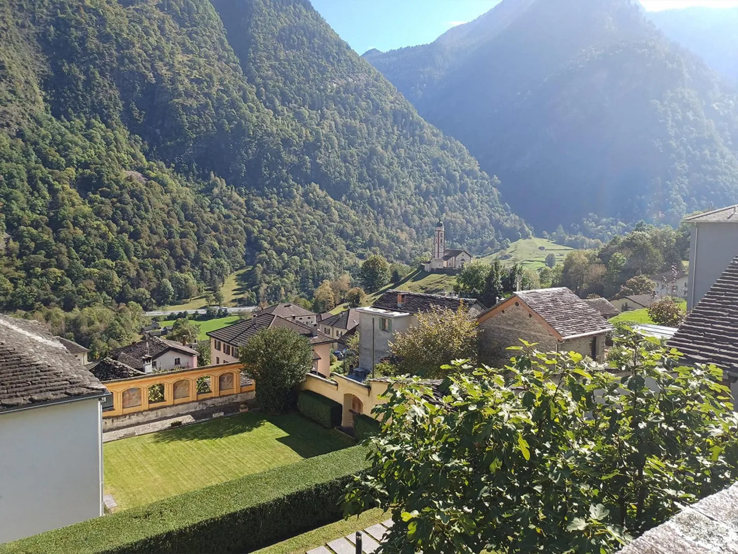 Terrain constructible à Soazza - ID 24046 - Photo 1 sur 4