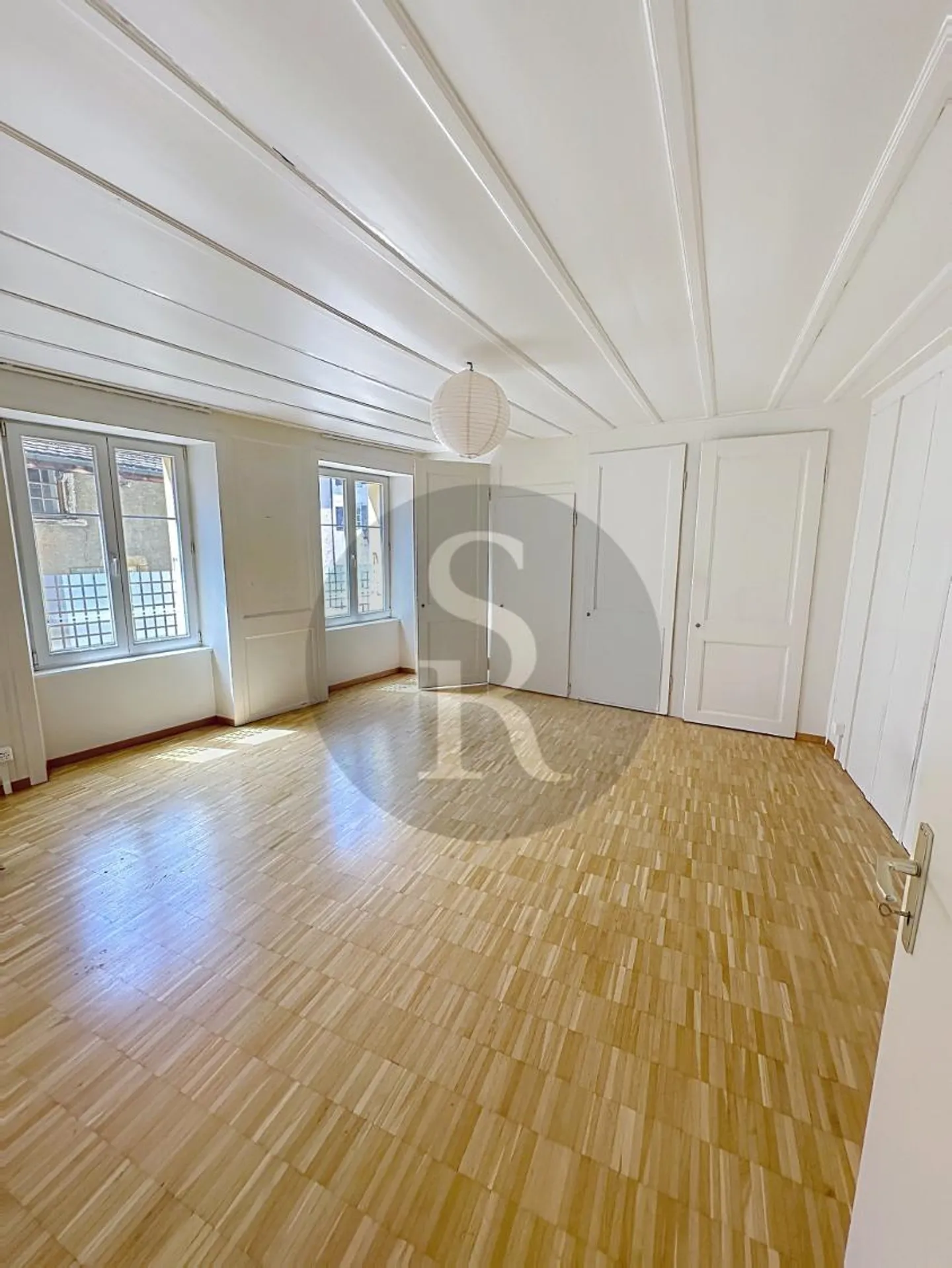 6-room apartment - Photo 8 of 11