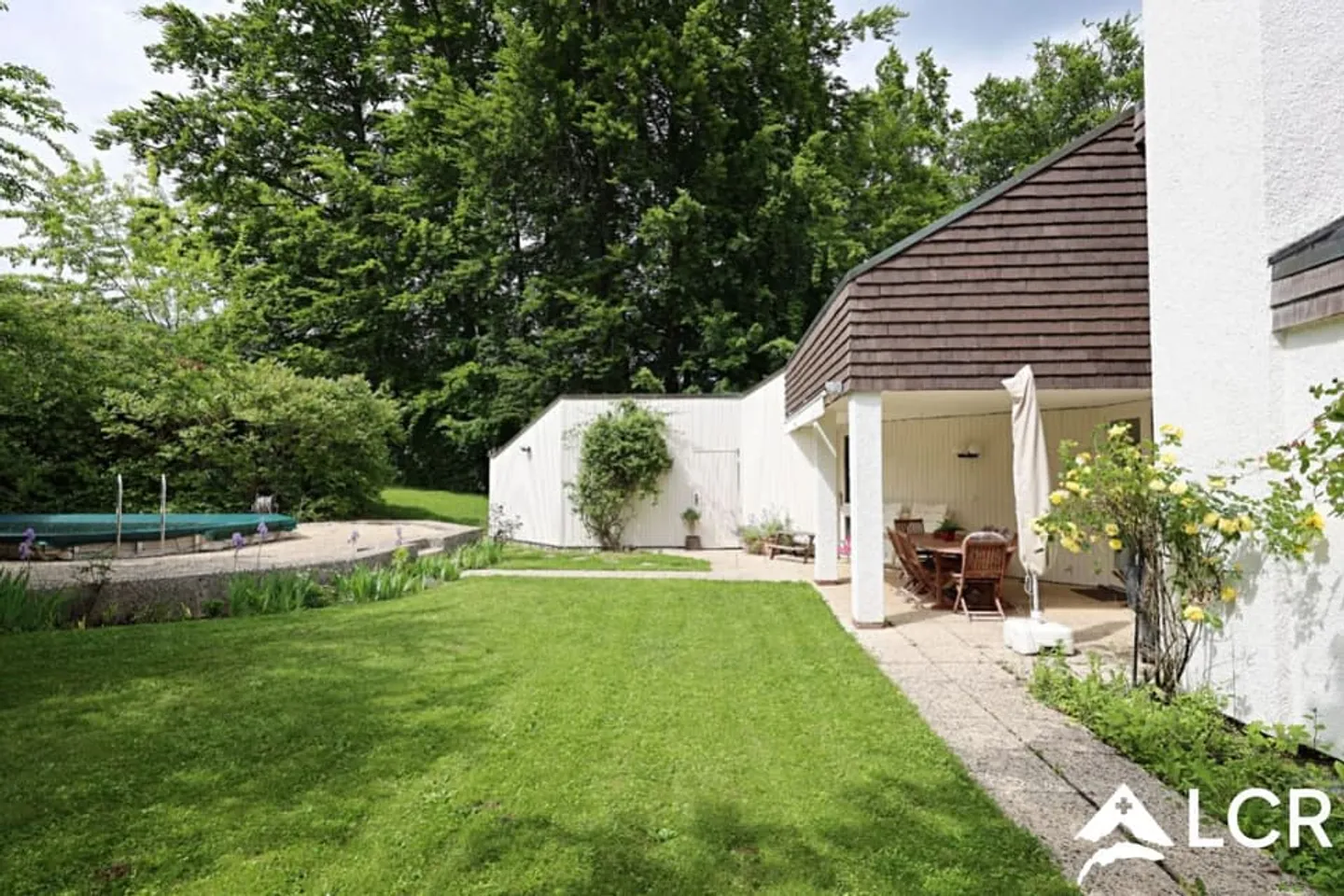 Magnifica casa d'architetto 9,5P / giardino paesaggistico con piscina - Foto 1 di 13