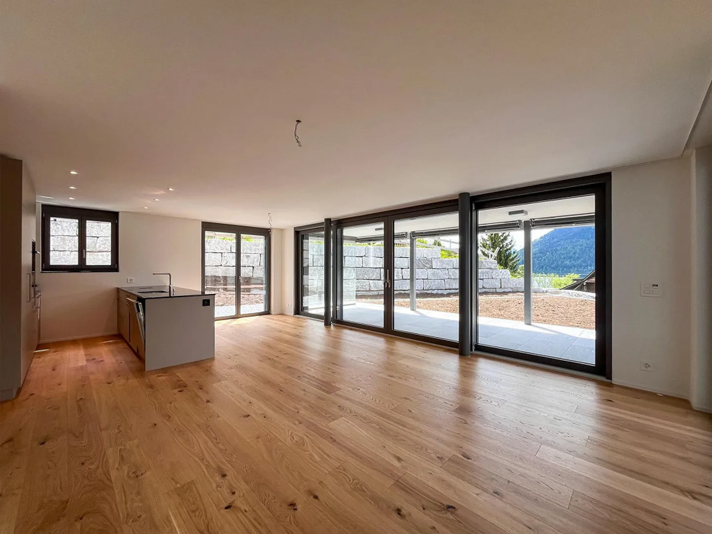 Prima locazione - Appartamento con giardino 4½ locali vicino al lago - Foto 1 di 7