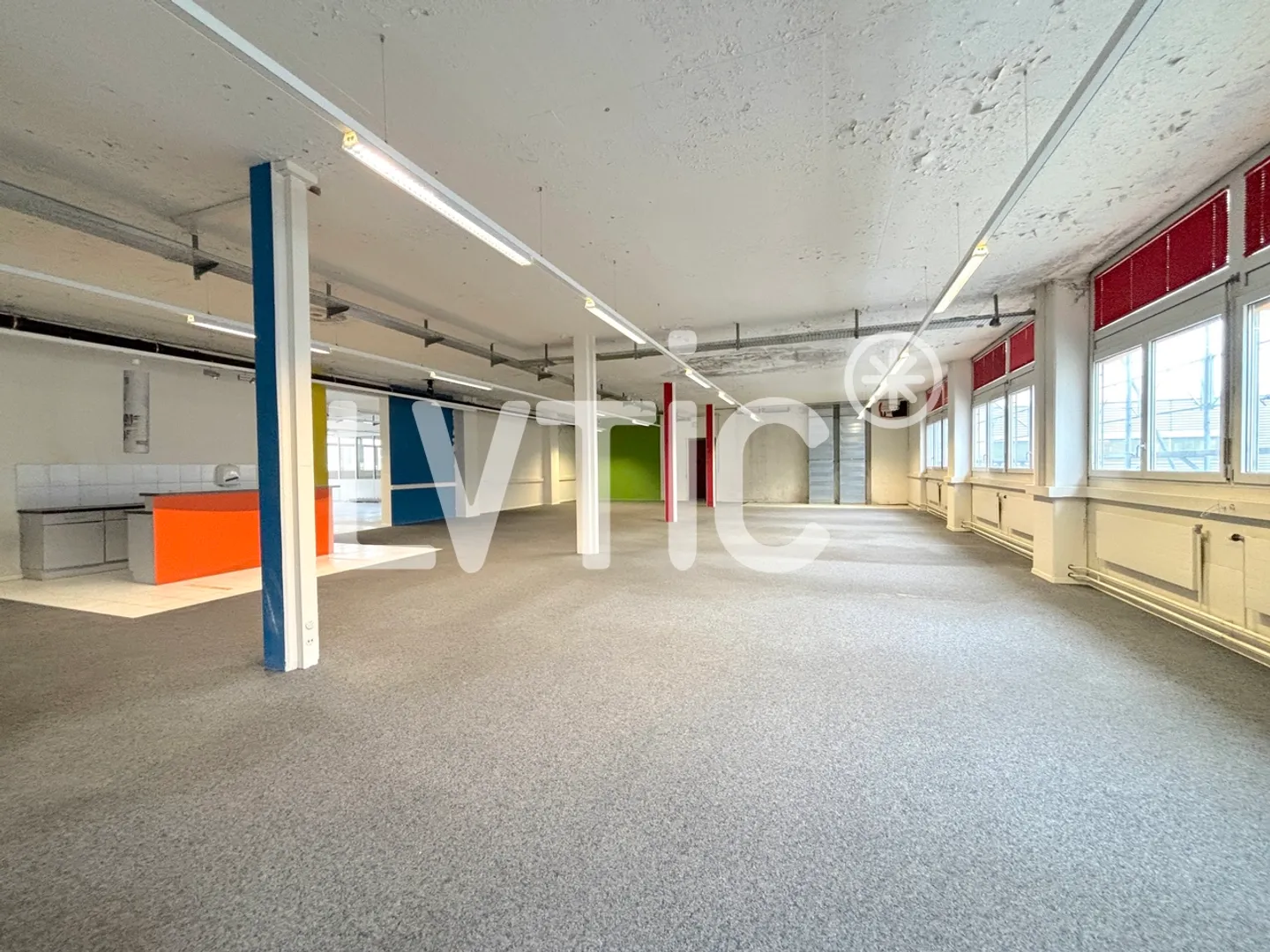 Espace Commercial Spacieux à Renens - Photo 3 sur 11